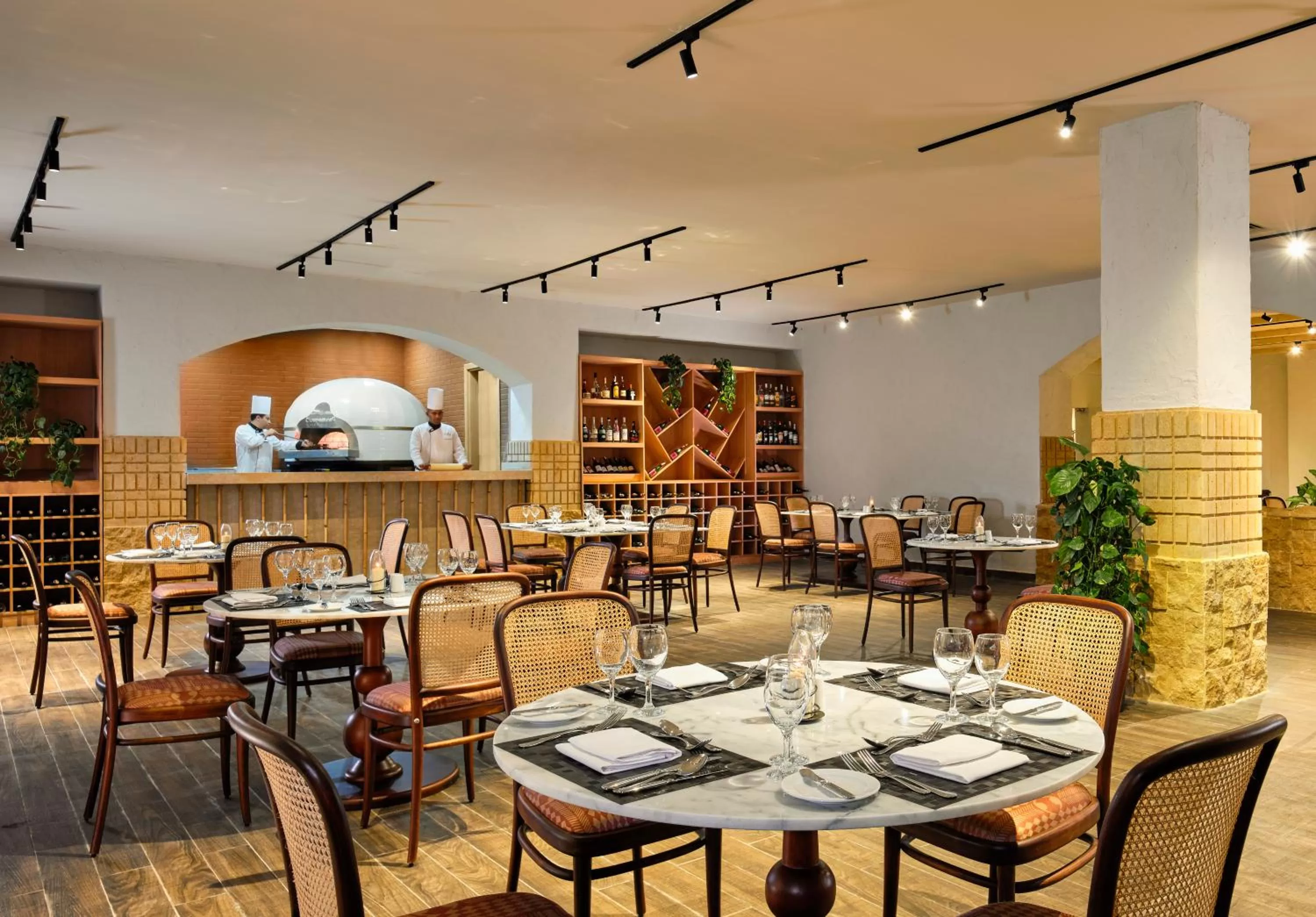 Restaurant/places to eat in Coral Sea Waterworld Sharm El Sheikh