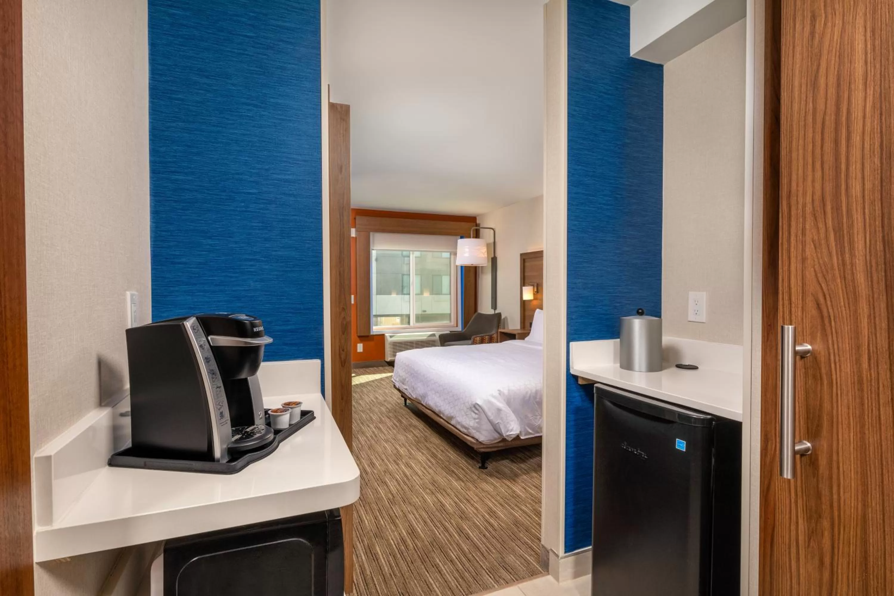 Bedroom, Bed in Holiday Inn Express & Suites Chatsworth by IHG