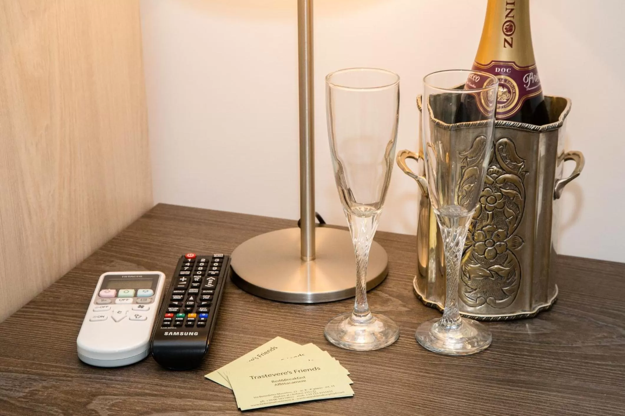 Decorative detail in Trastevere's Friends