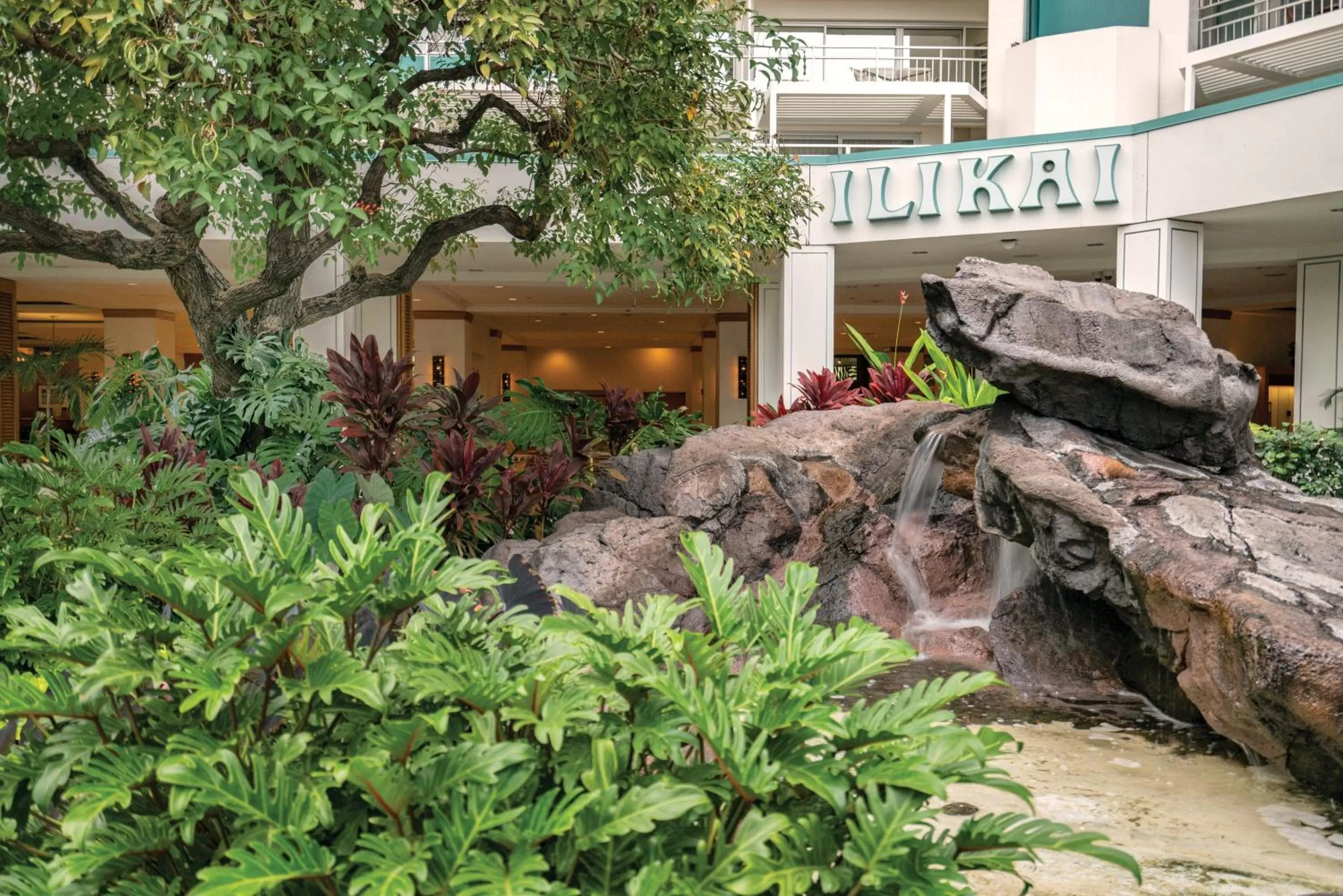 Facade/entrance in Waikiki Marina Resort at the Ilikai
