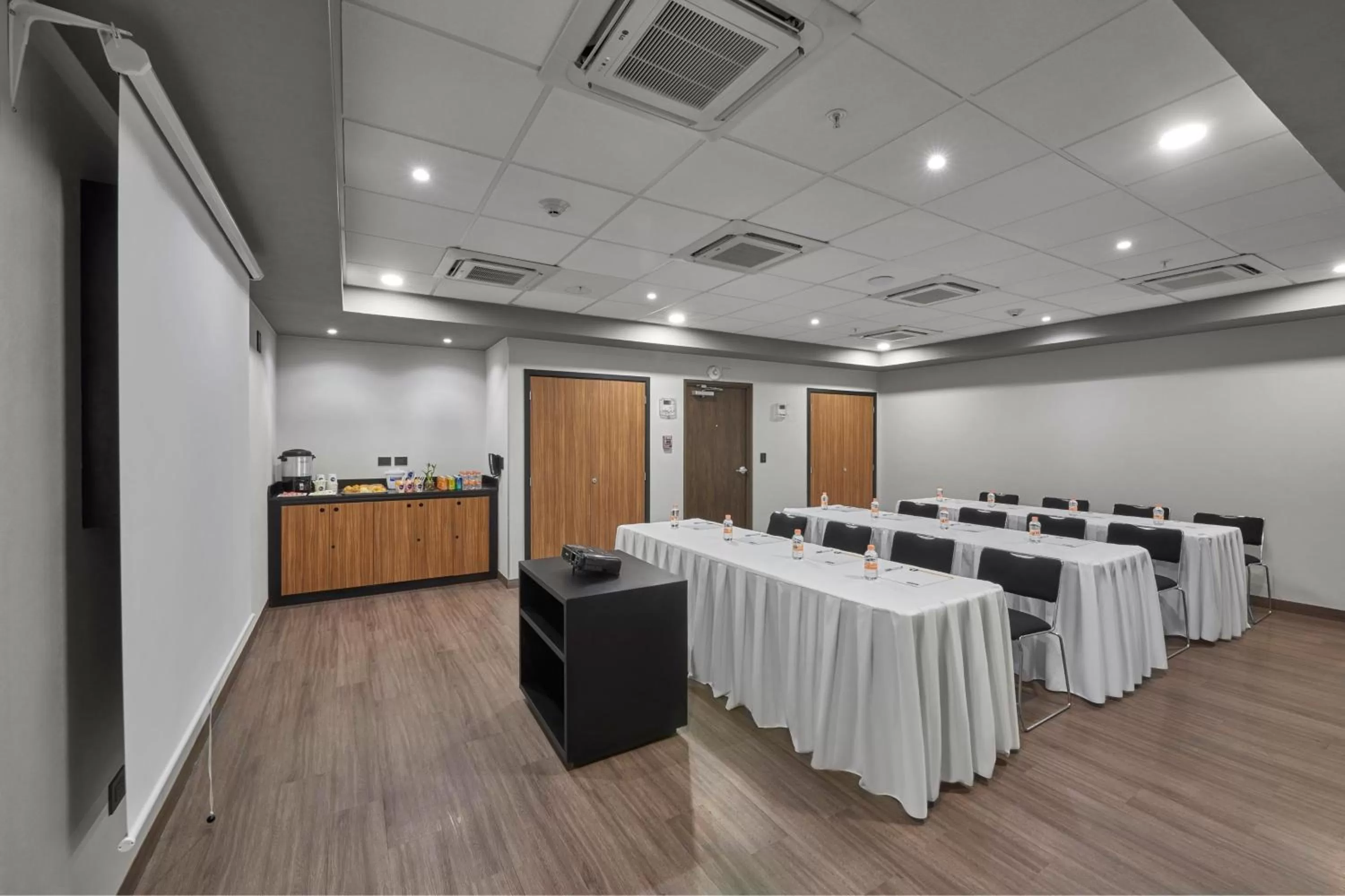 Meeting/conference room in City Express by Marriott Tijuana Otay