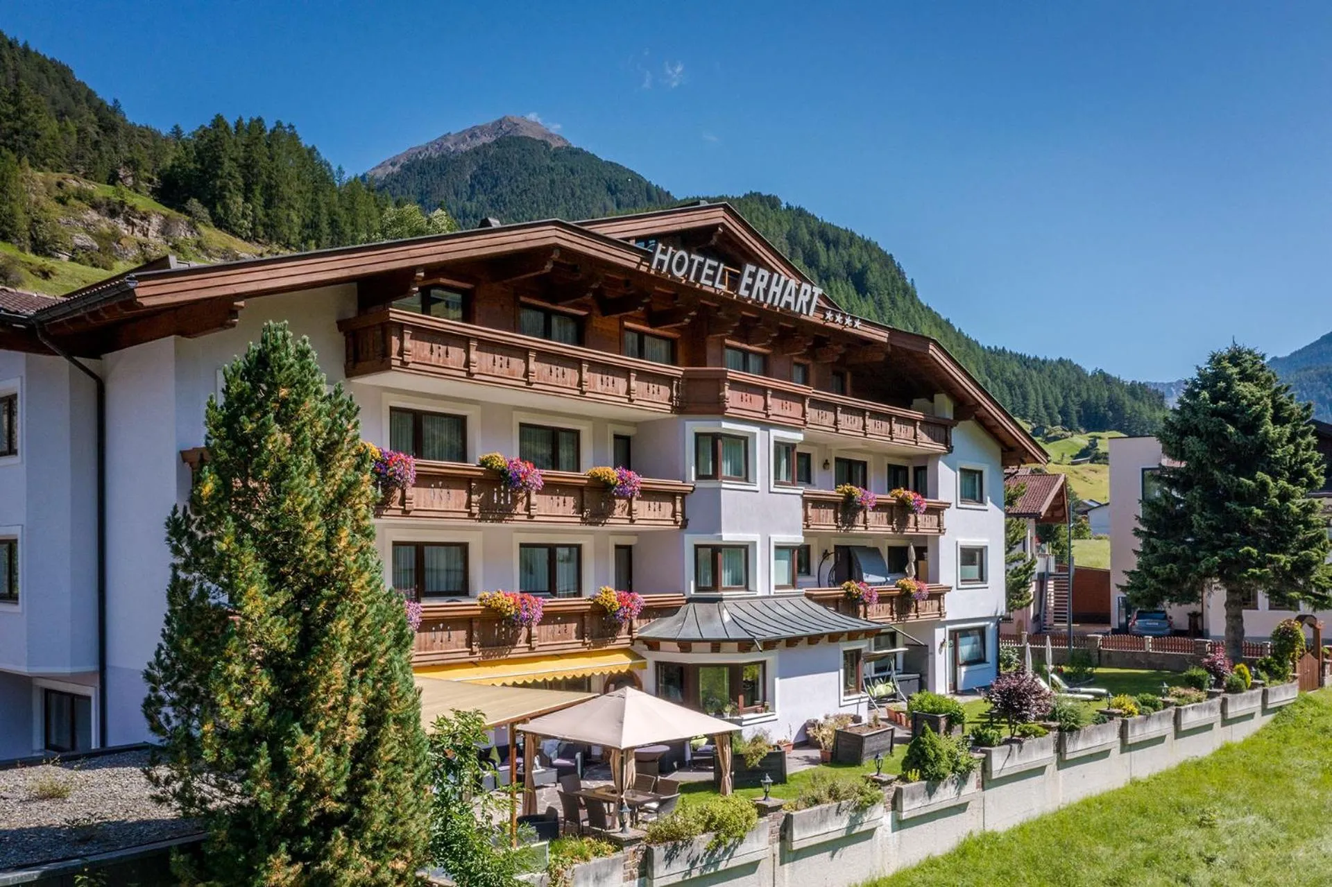 Property building in Hotel Erhart Sölden