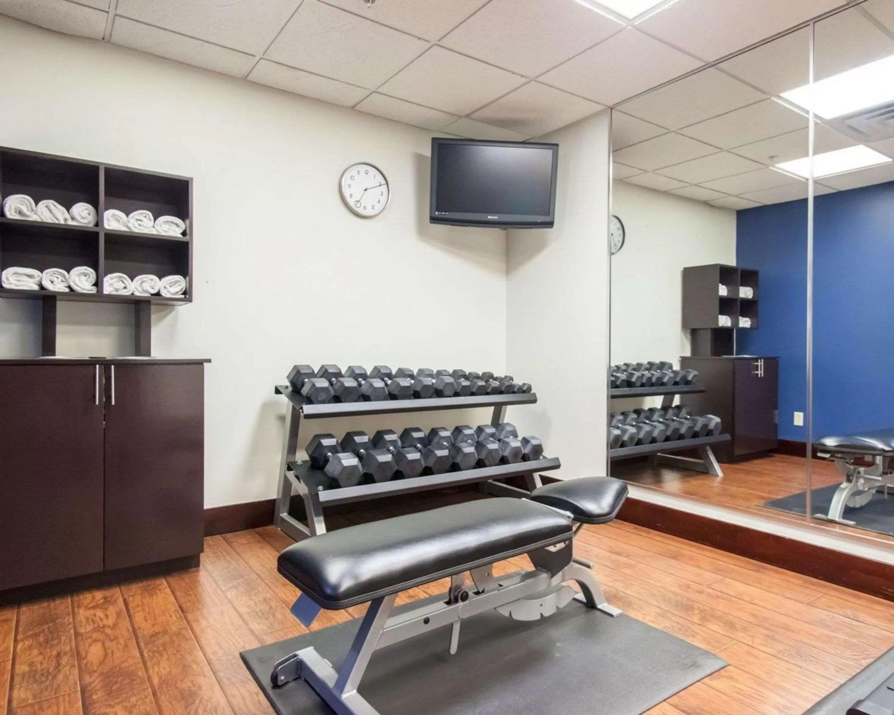 Fitness centre/facilities in Comfort Suites Tulsa Central