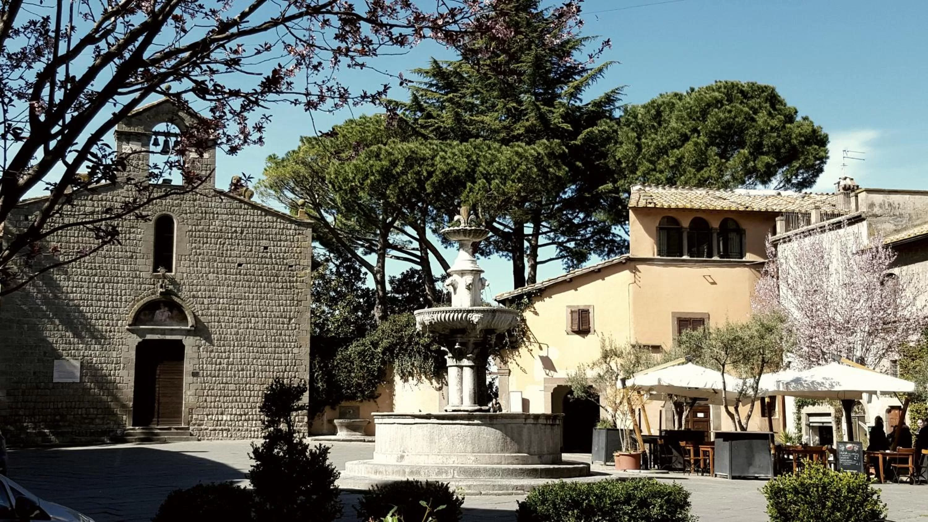 Facade/entrance in B&B A Piazza del Gesù