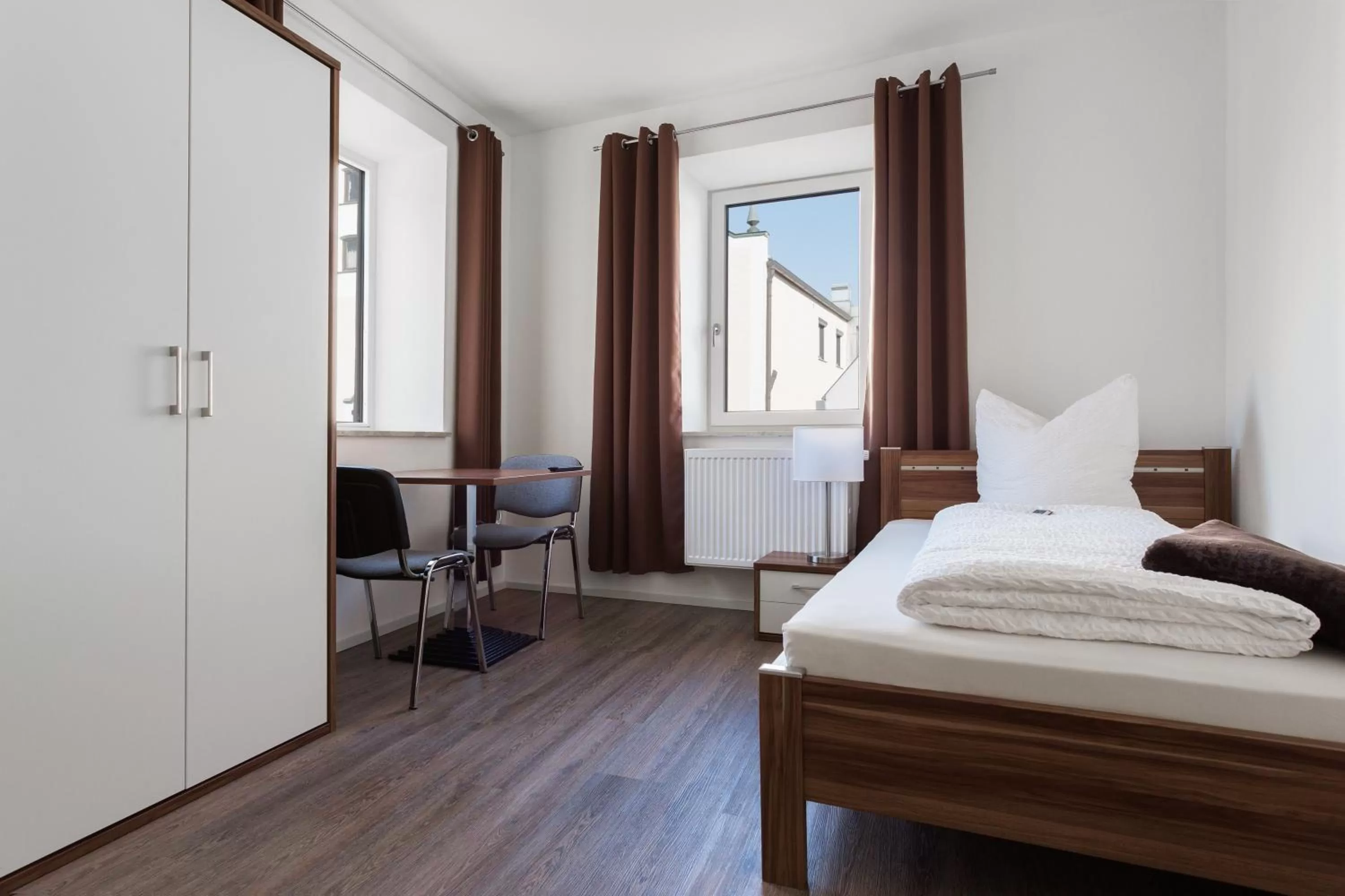 Decorative detail, Bed in greenpartment Boardinghouse Neustadt