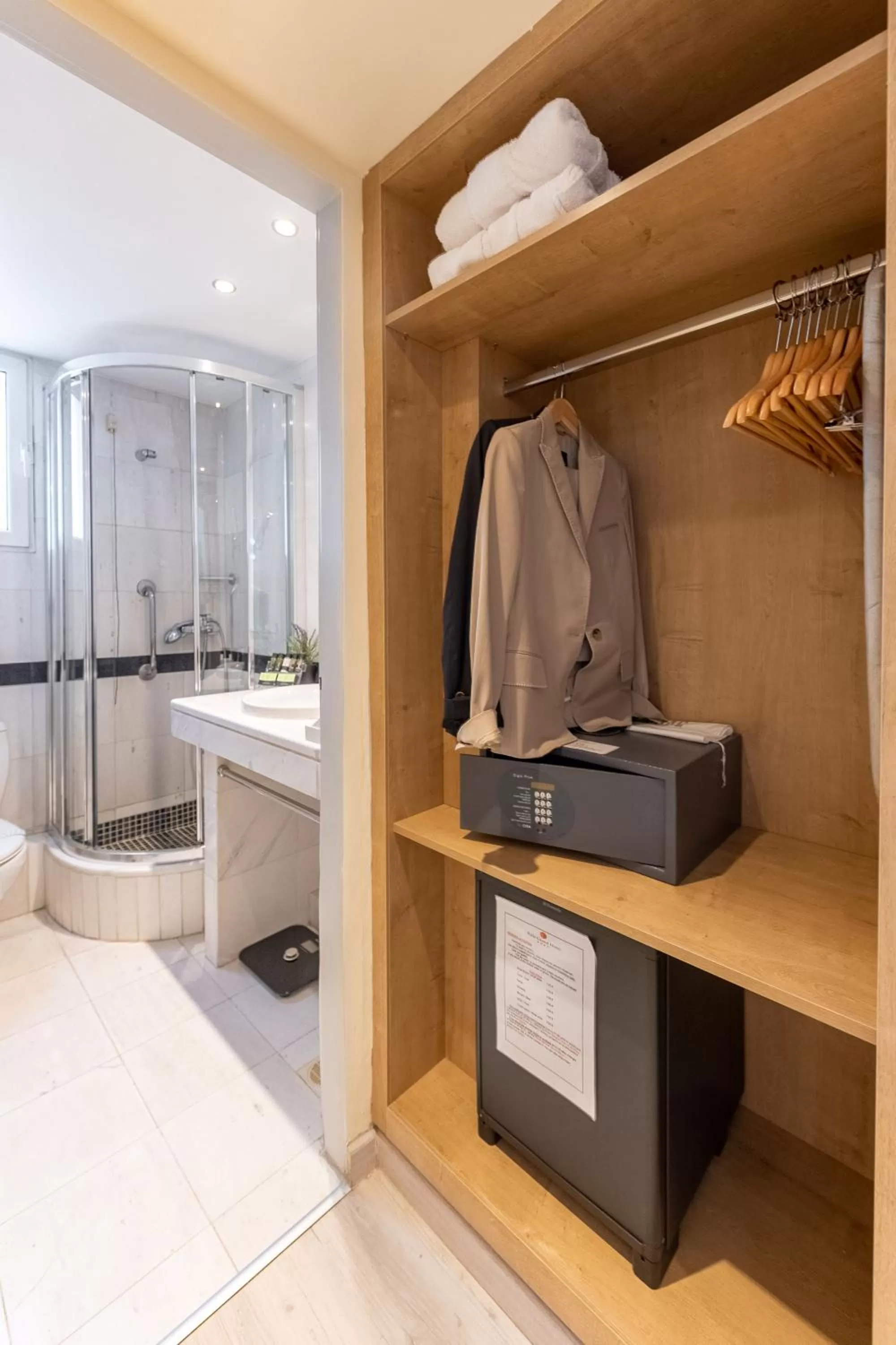 Bathroom in Polis Grand Hotel