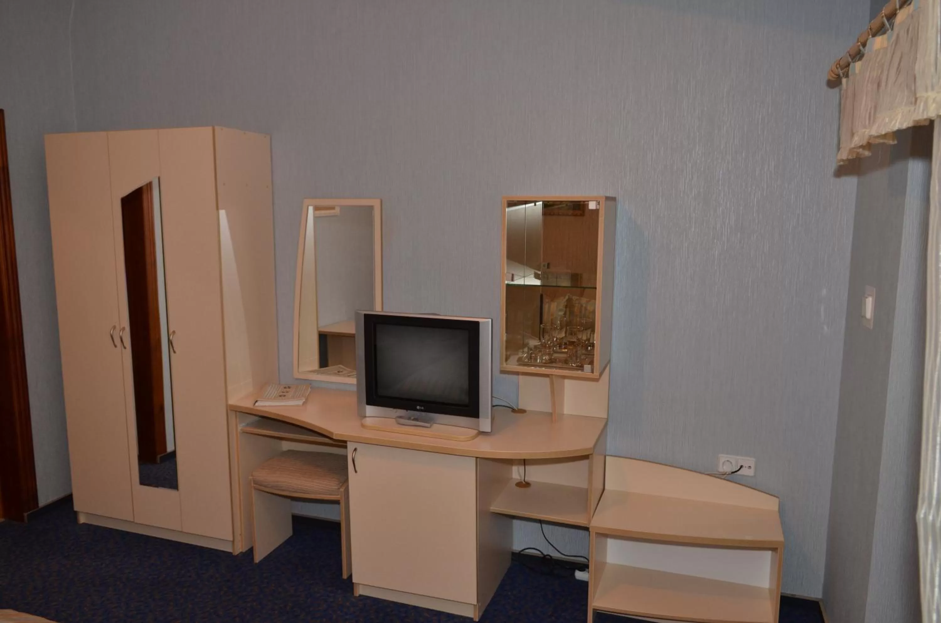 TV and multimedia in Hotel Serpanok