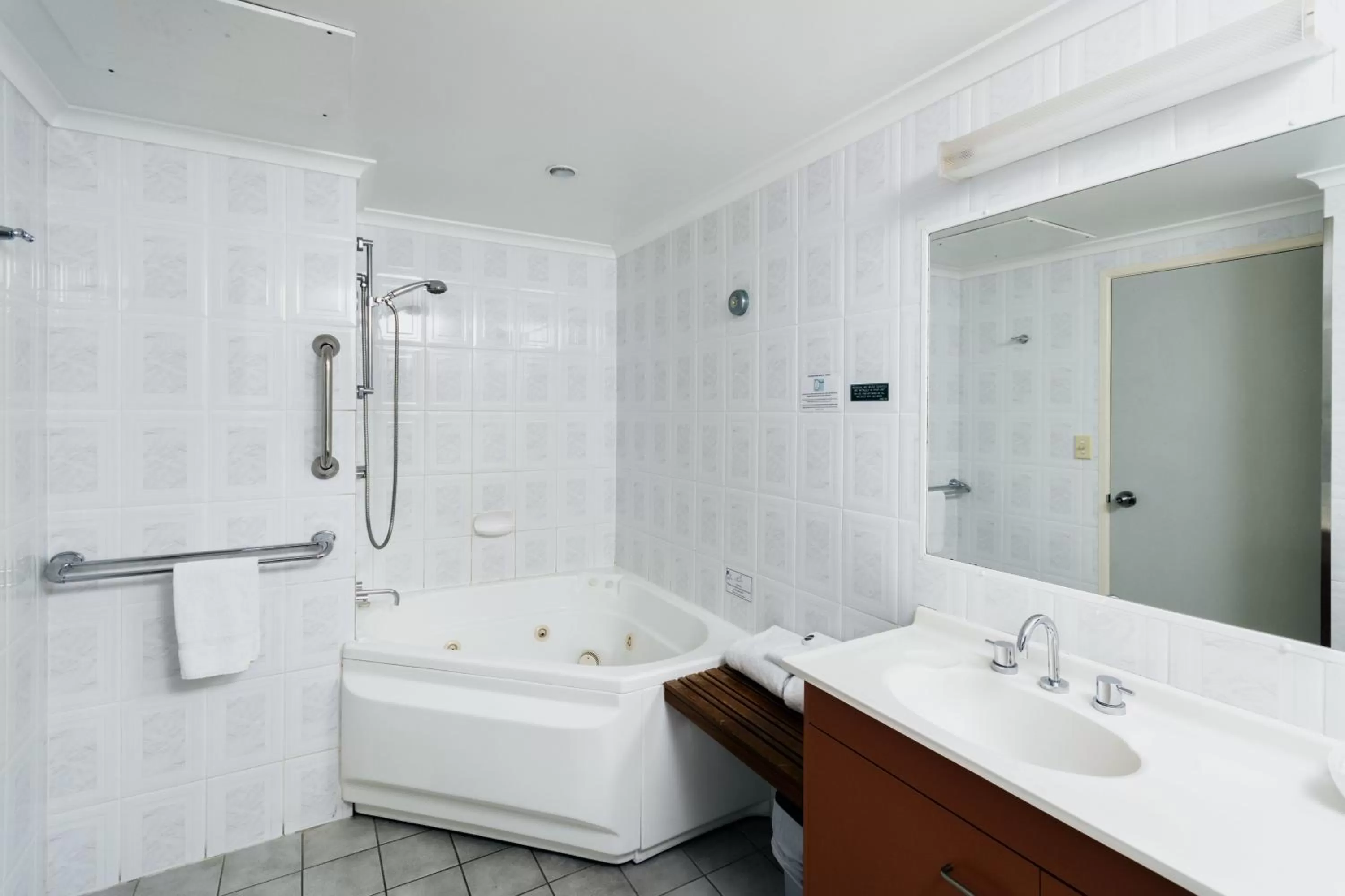 Bathroom in The Beach Motel Hervey Bay