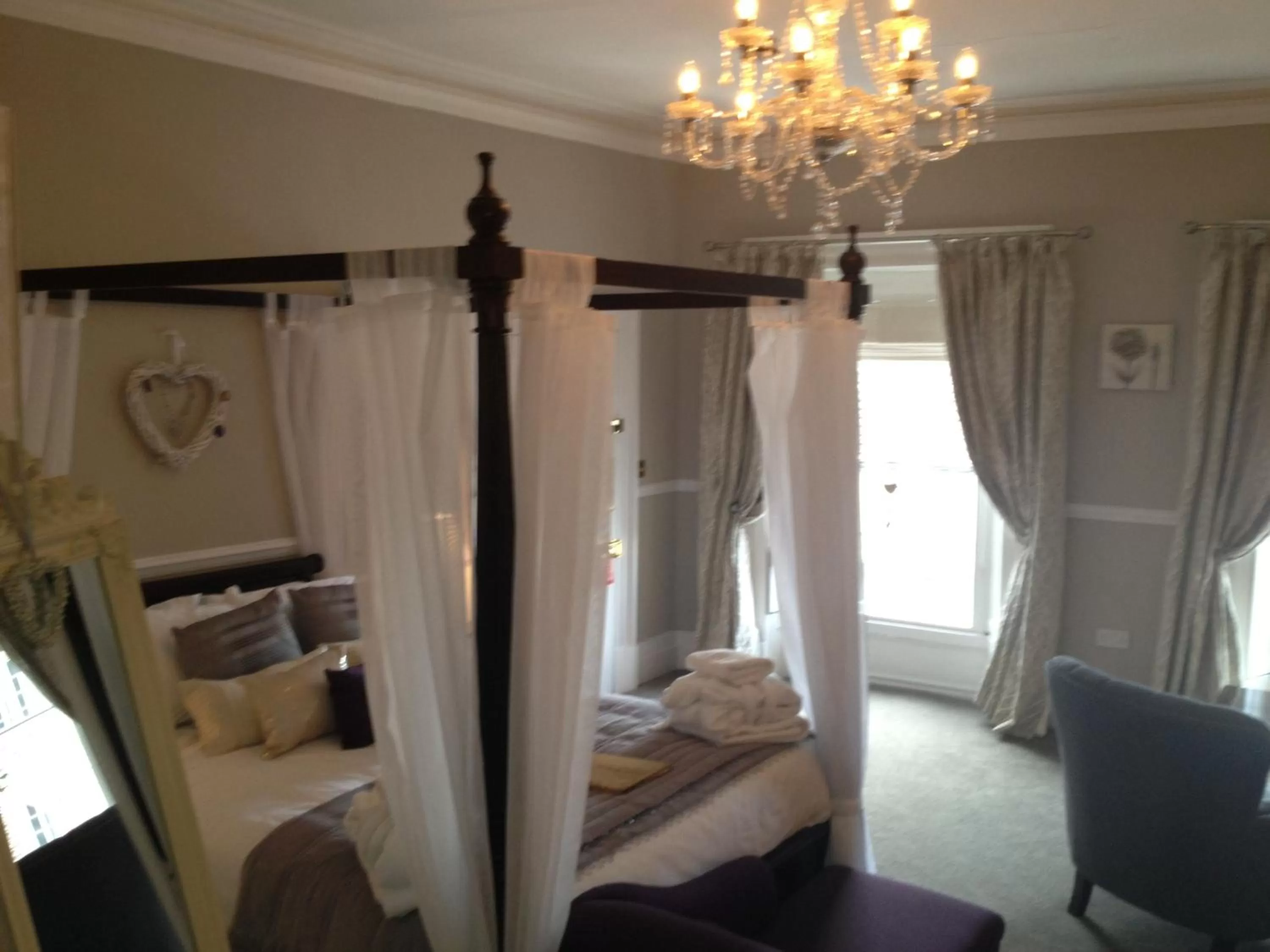 Day, Bed in The Castle House