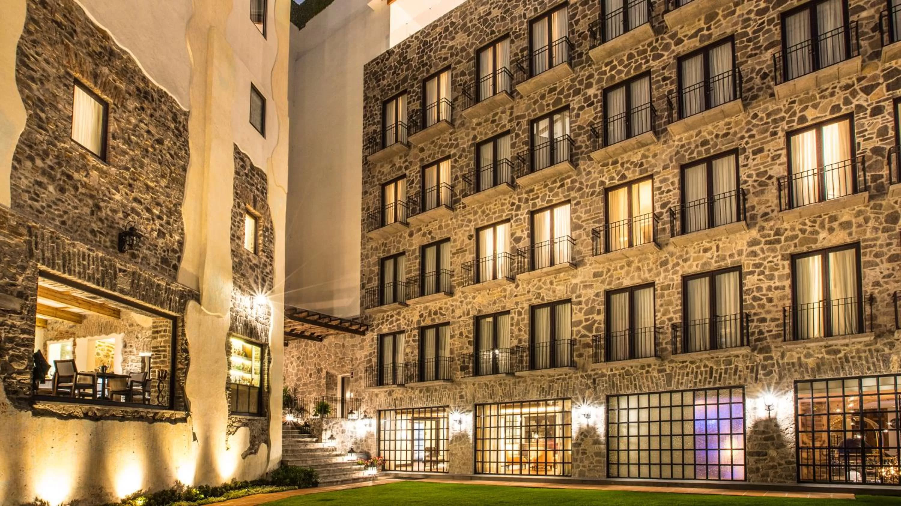 Property building in Banyan Tree Puebla