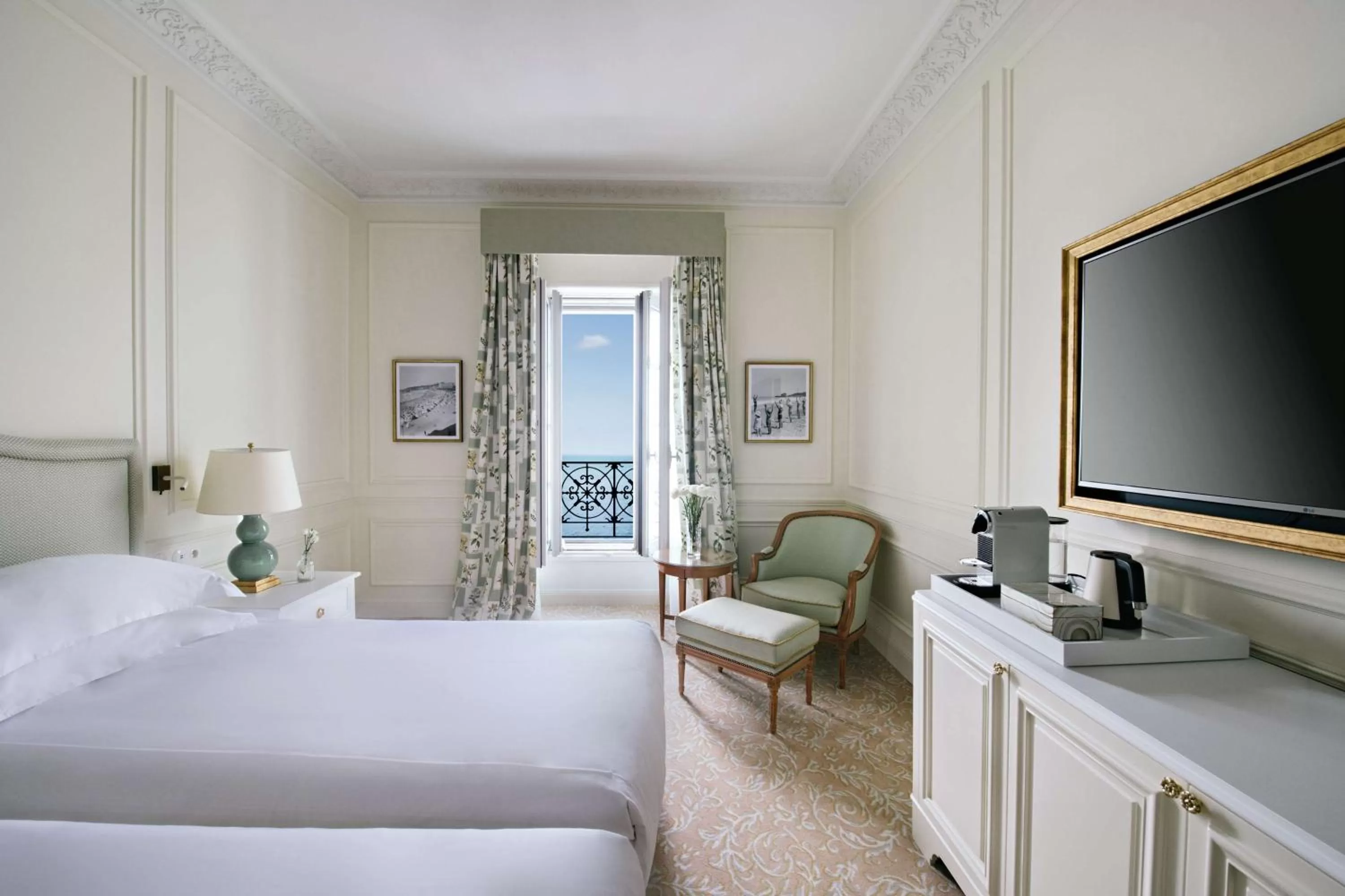 Photo of the whole room, Bed in Hôtel du Palais Biarritz, in The Unbound Collection by Hyatt