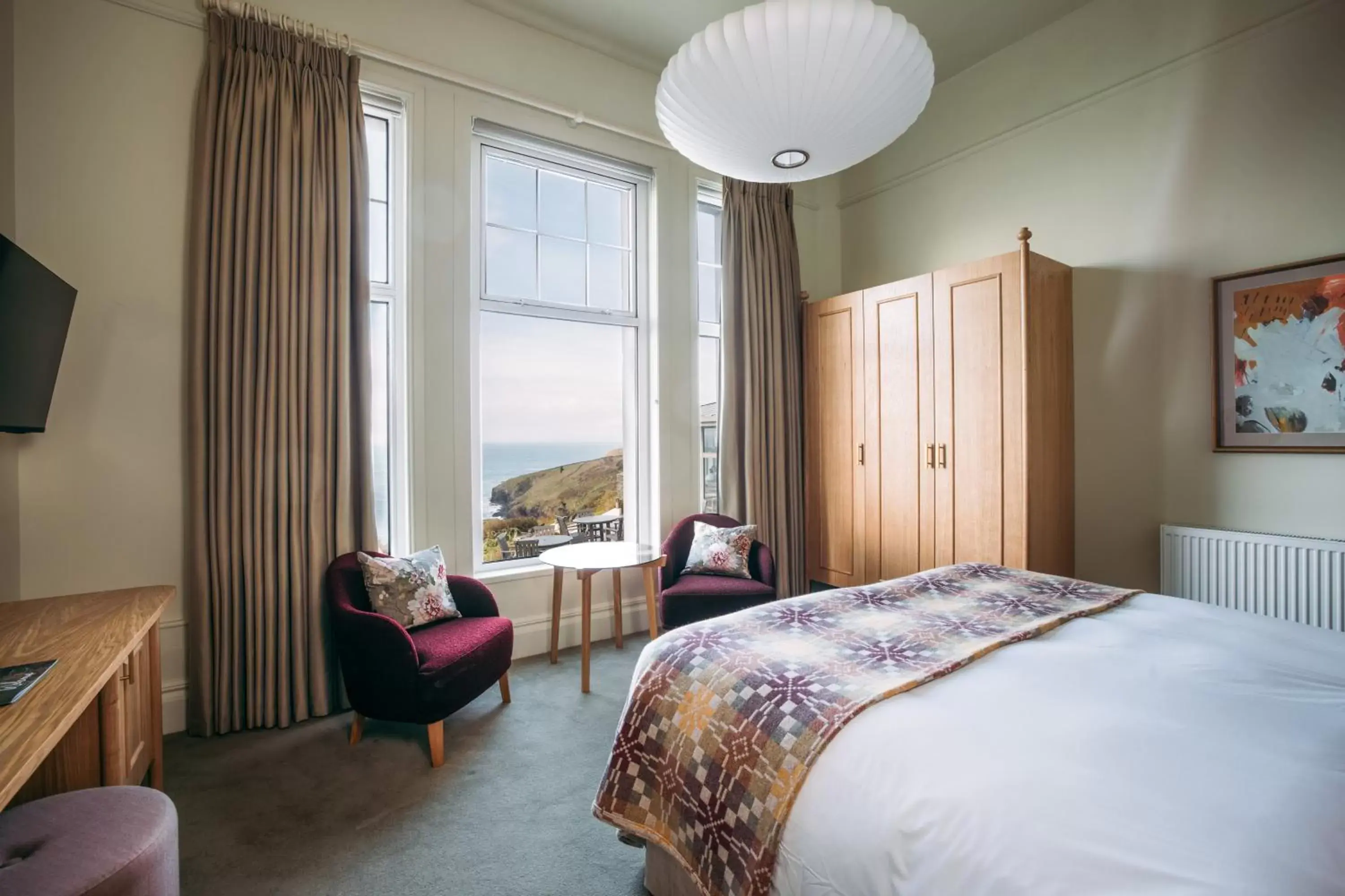 Deluxe Sea View in Polurrian on the Lizard Deluxe Sea View in Polurrian on the Lizard