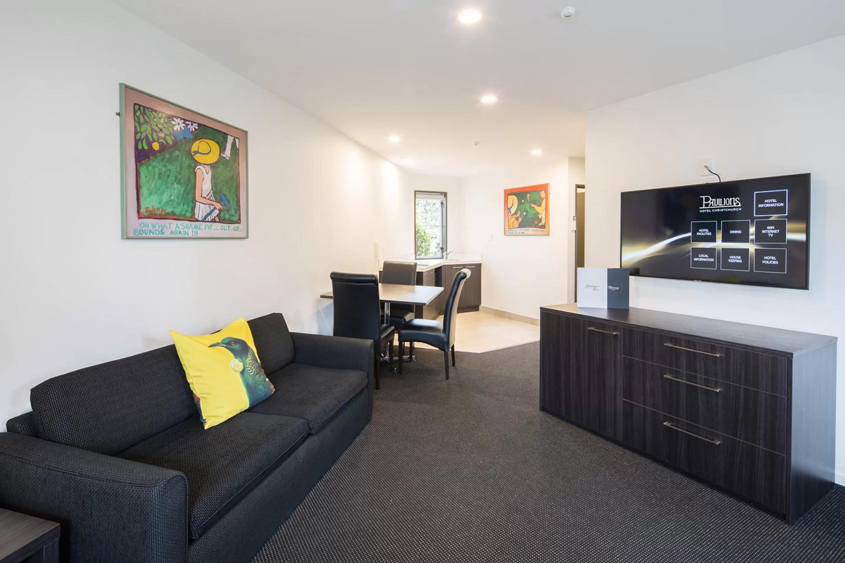 Living room in Pavilions Hotel