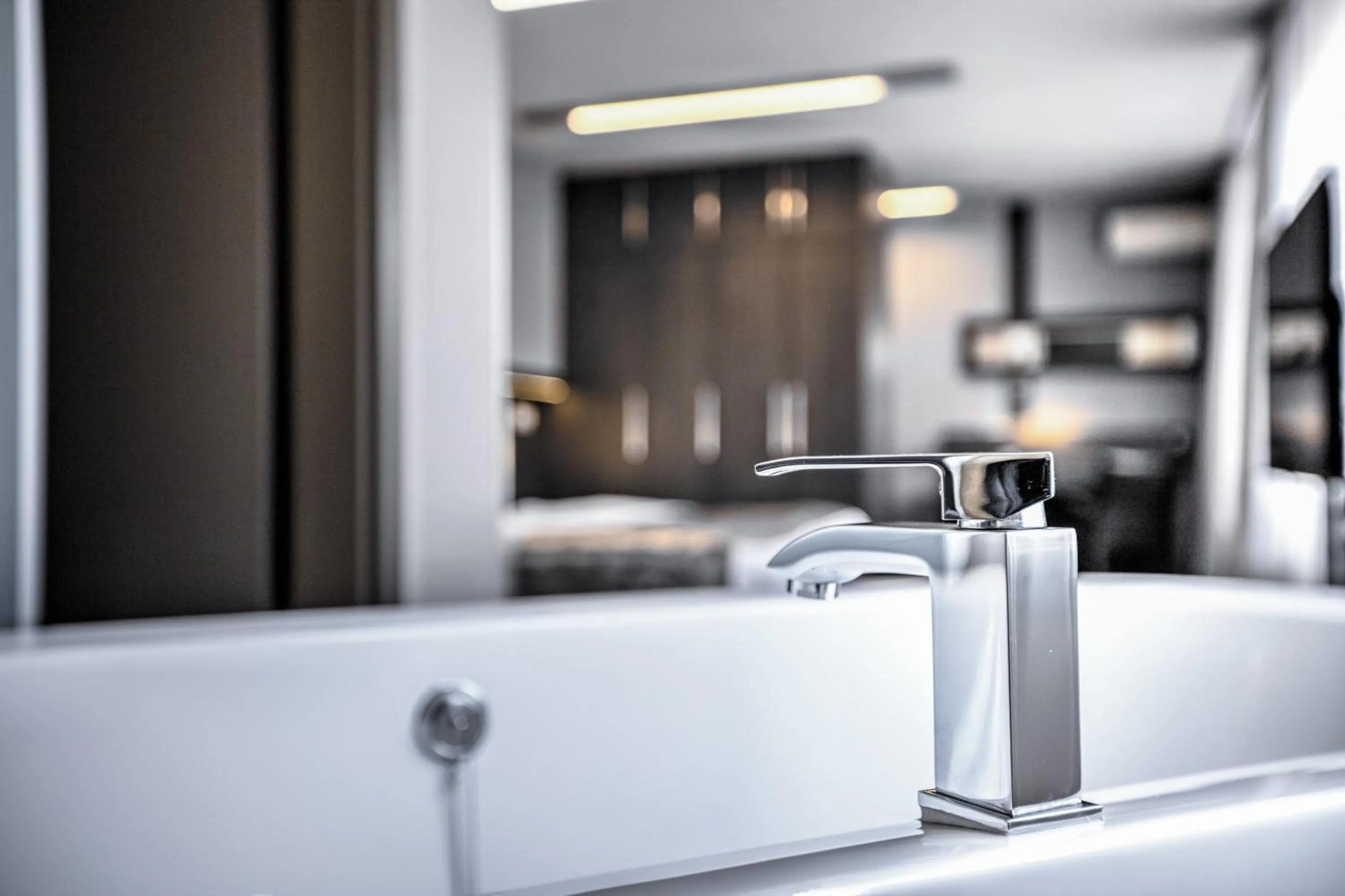 Bath, Bed in Volcano Spa Hotel