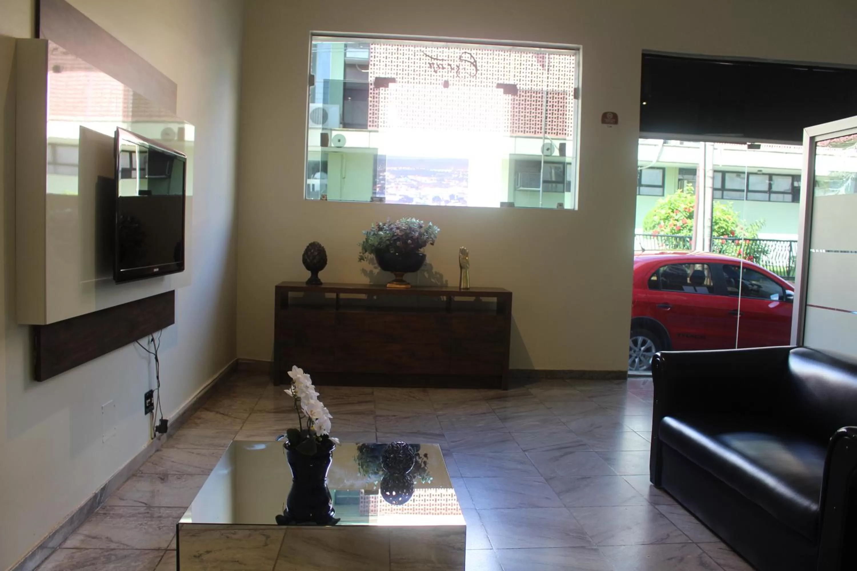 Lobby/Reception in Hotel Oscar Blue Montes Claros