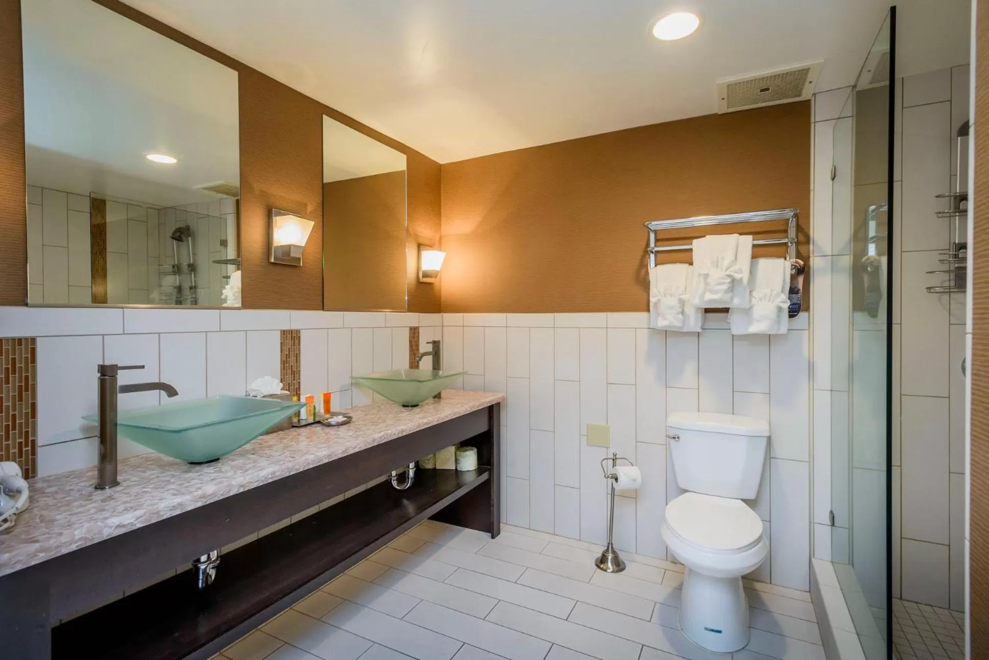 Shower in Lions Gate Hotel