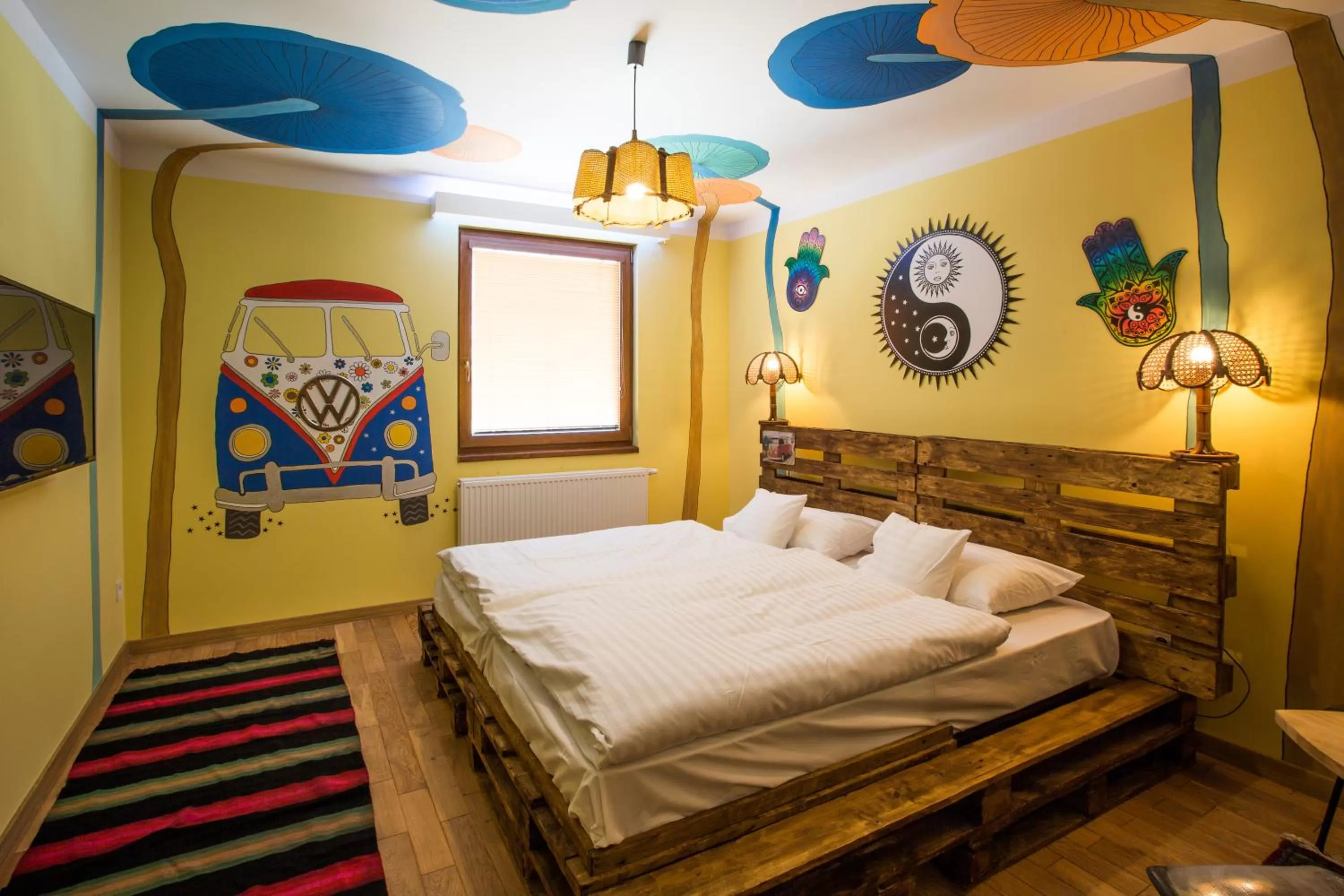 Bed in Retro hotel Garage