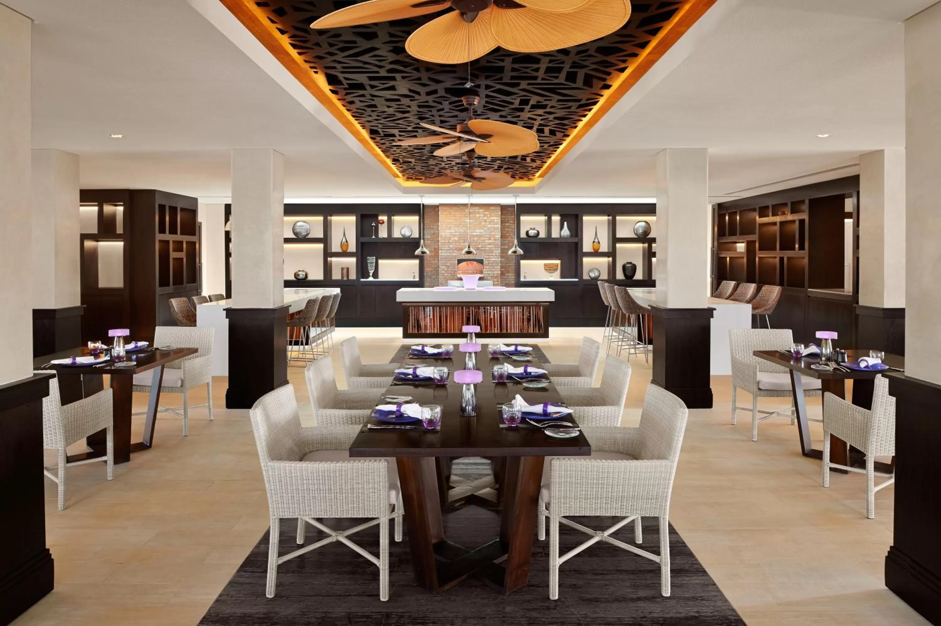 Restaurant/places to eat in Banana Island Resort Doha by Anantara