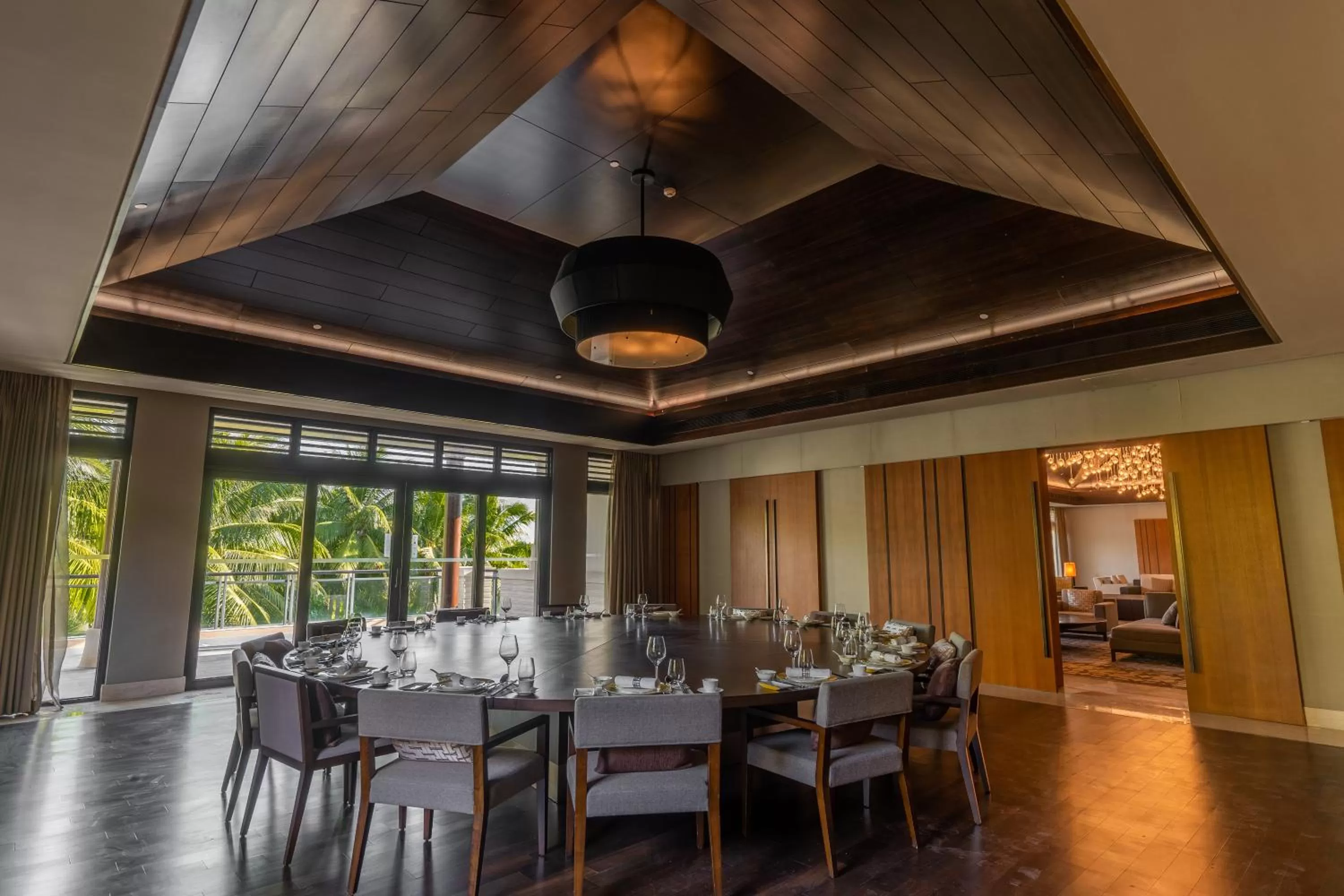 Restaurant/places to eat in Raffles Hainan Clear Water Bay