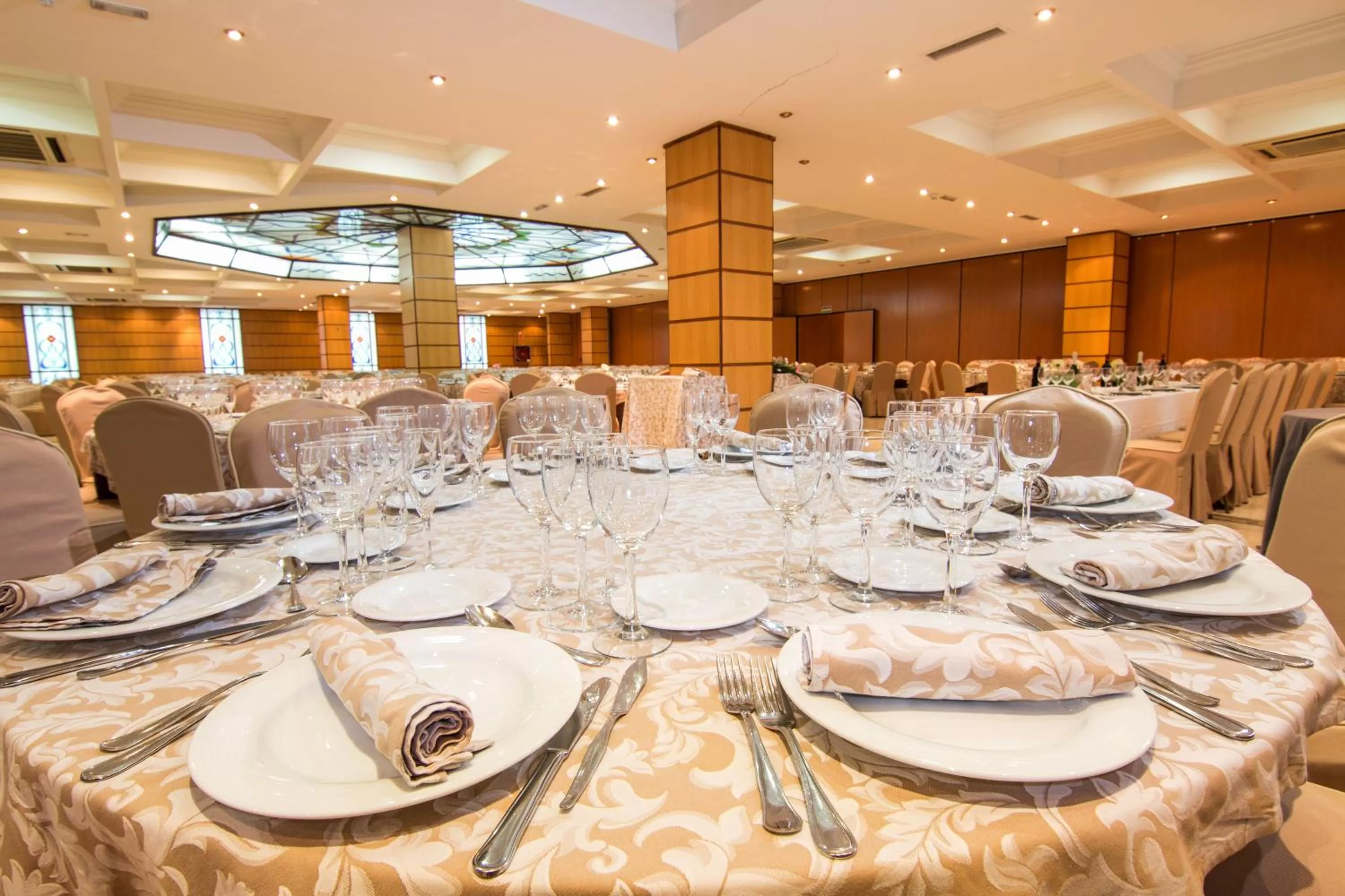 Restaurant/places to eat in Hotel Abades Loja