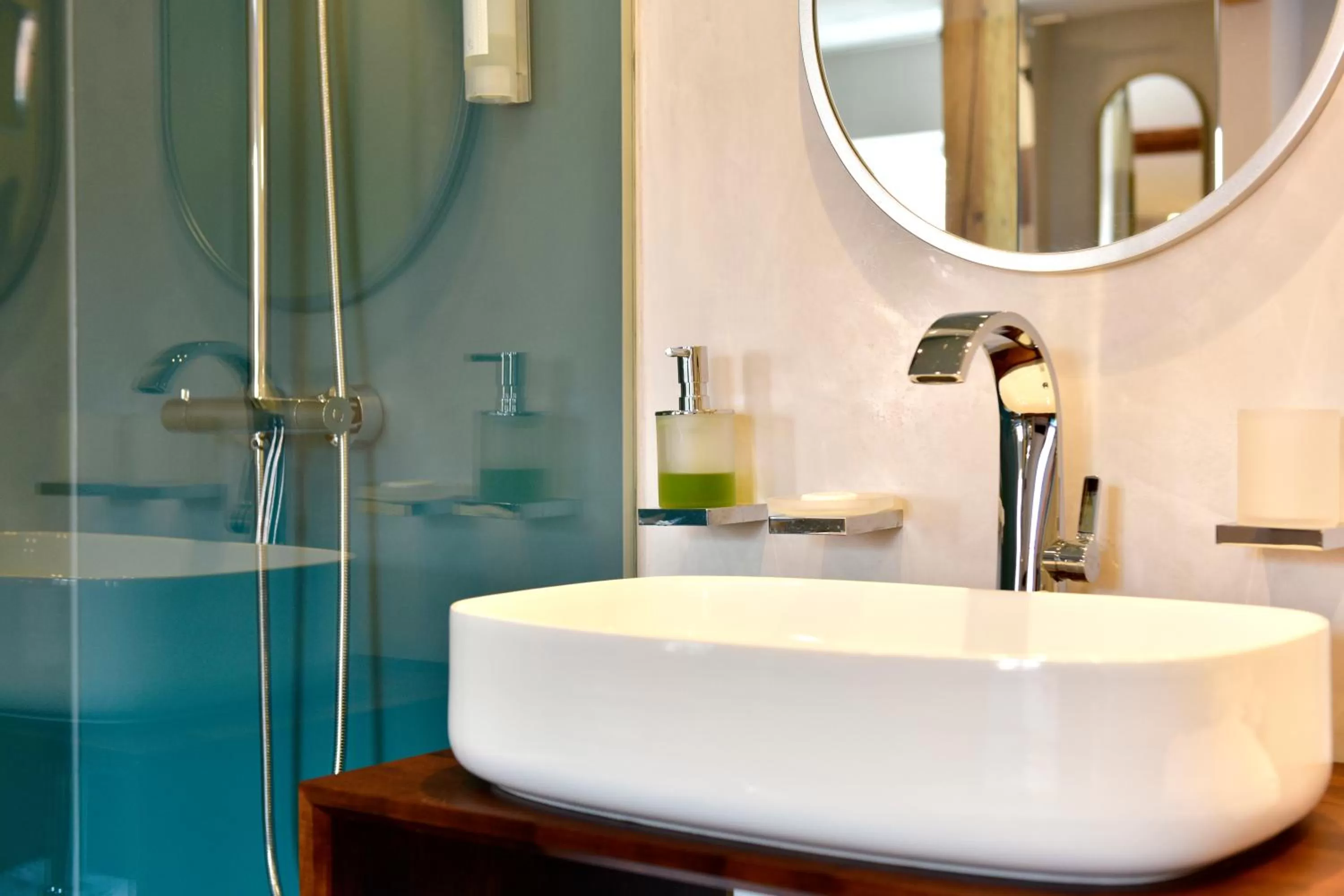 Bathroom in Romantik Hotel Markusturm