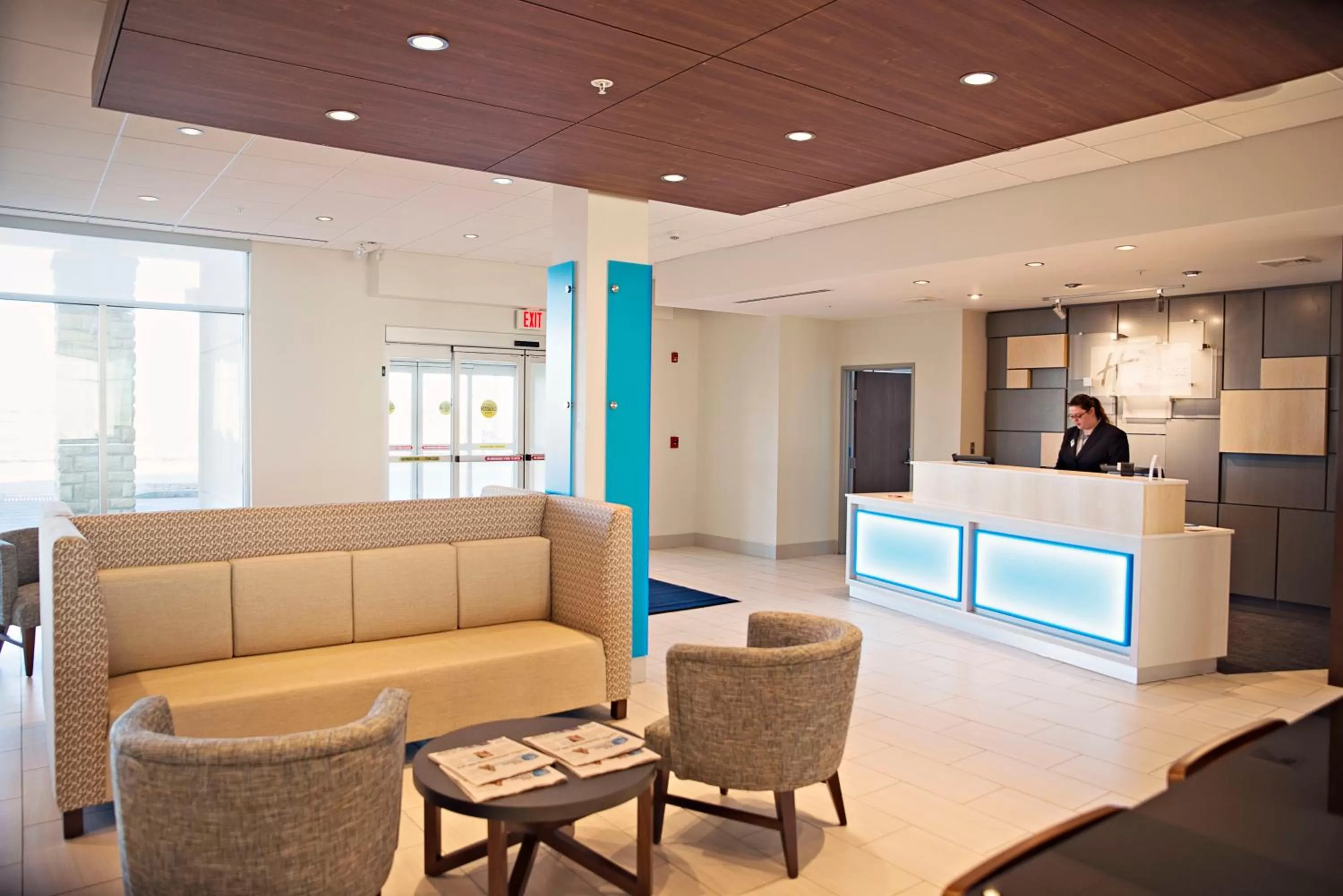 Property building in Holiday Inn Express & Suites - Sterling by IHG