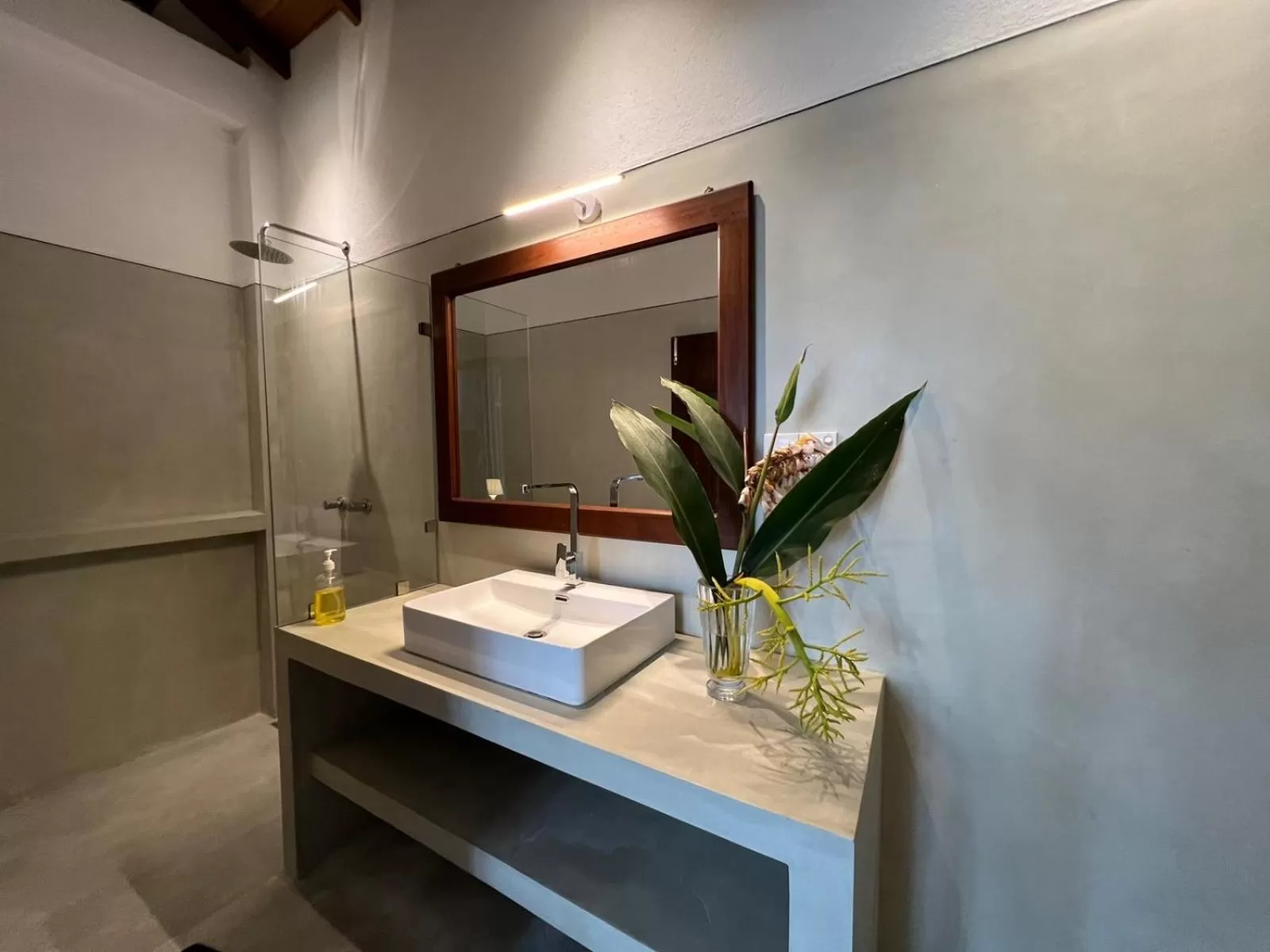 Bathroom in Galawatta Beach Resort