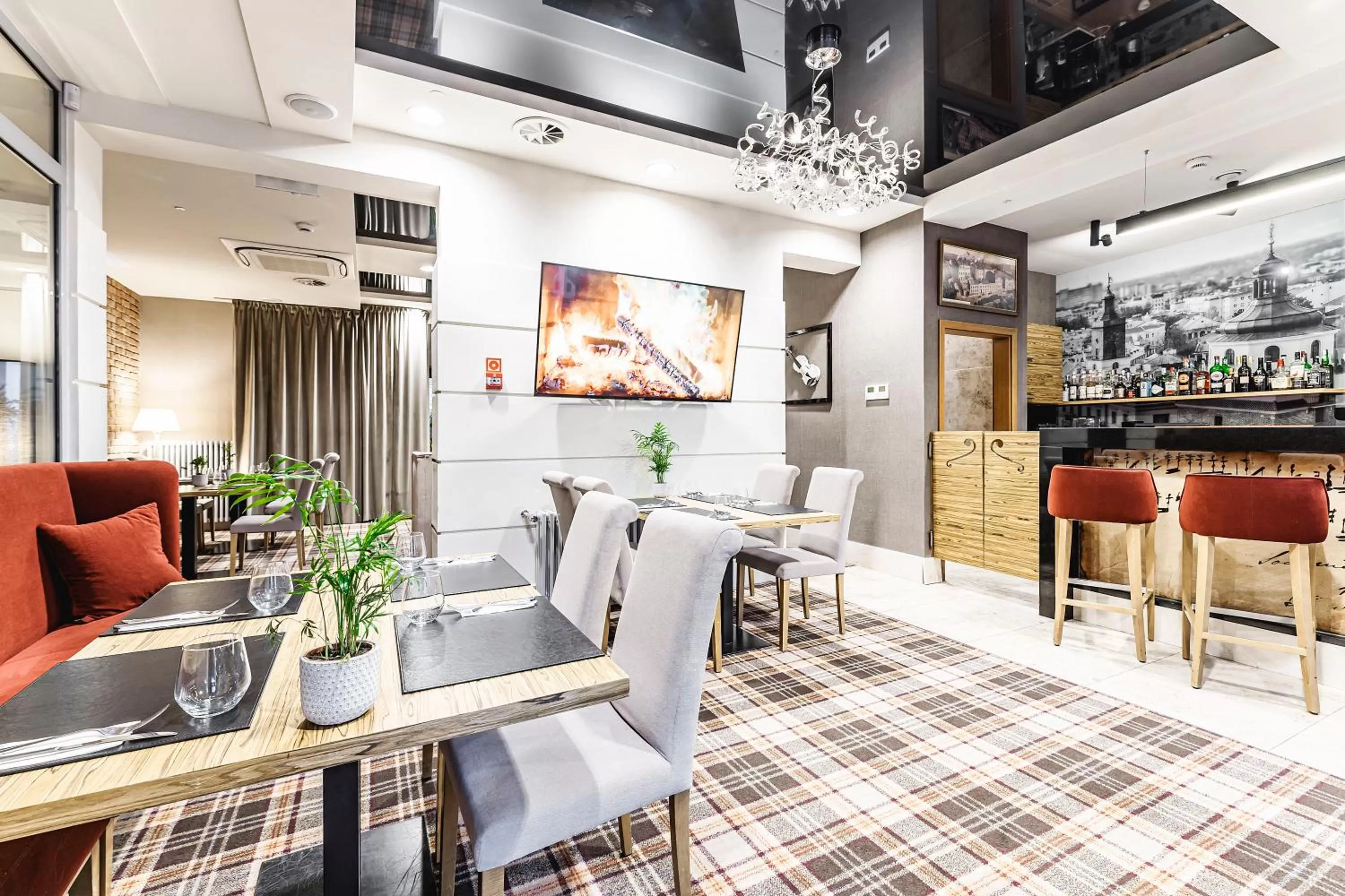 Restaurant/places to eat in Hotel Wieniawski