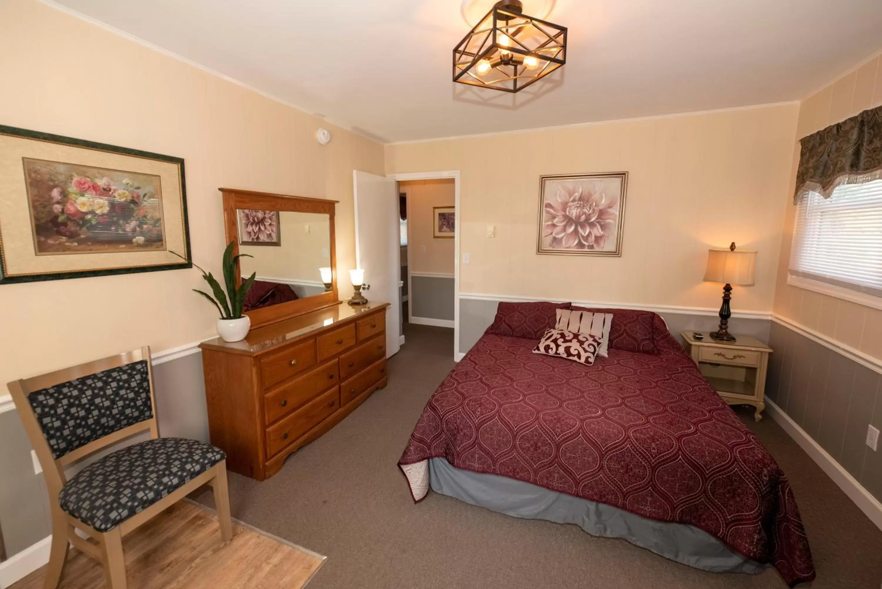 Family Suite in Simmons Motel and Suites Family Suite in Simmons Motel and Suites