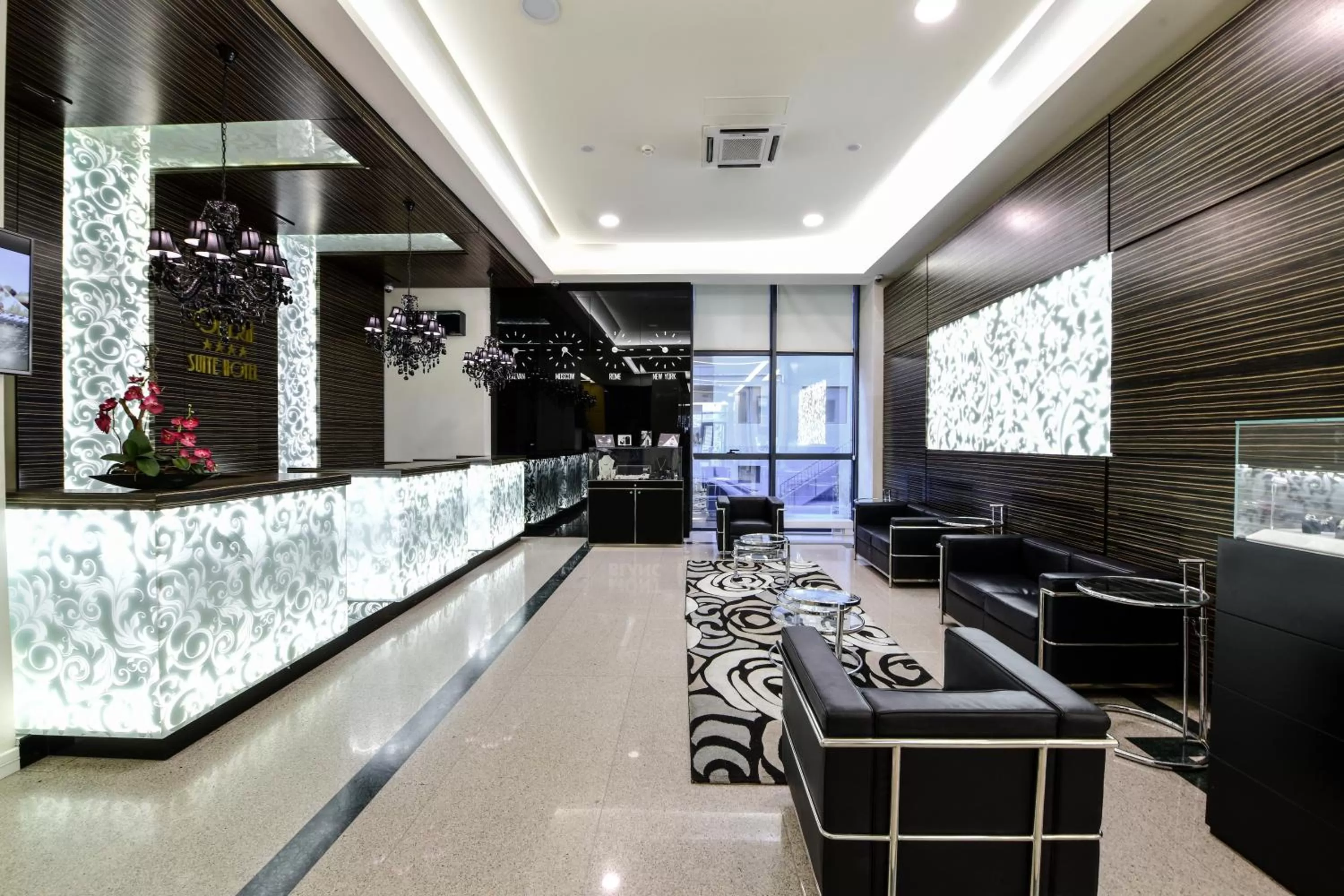 Lobby or reception in Opera Suite Hotel