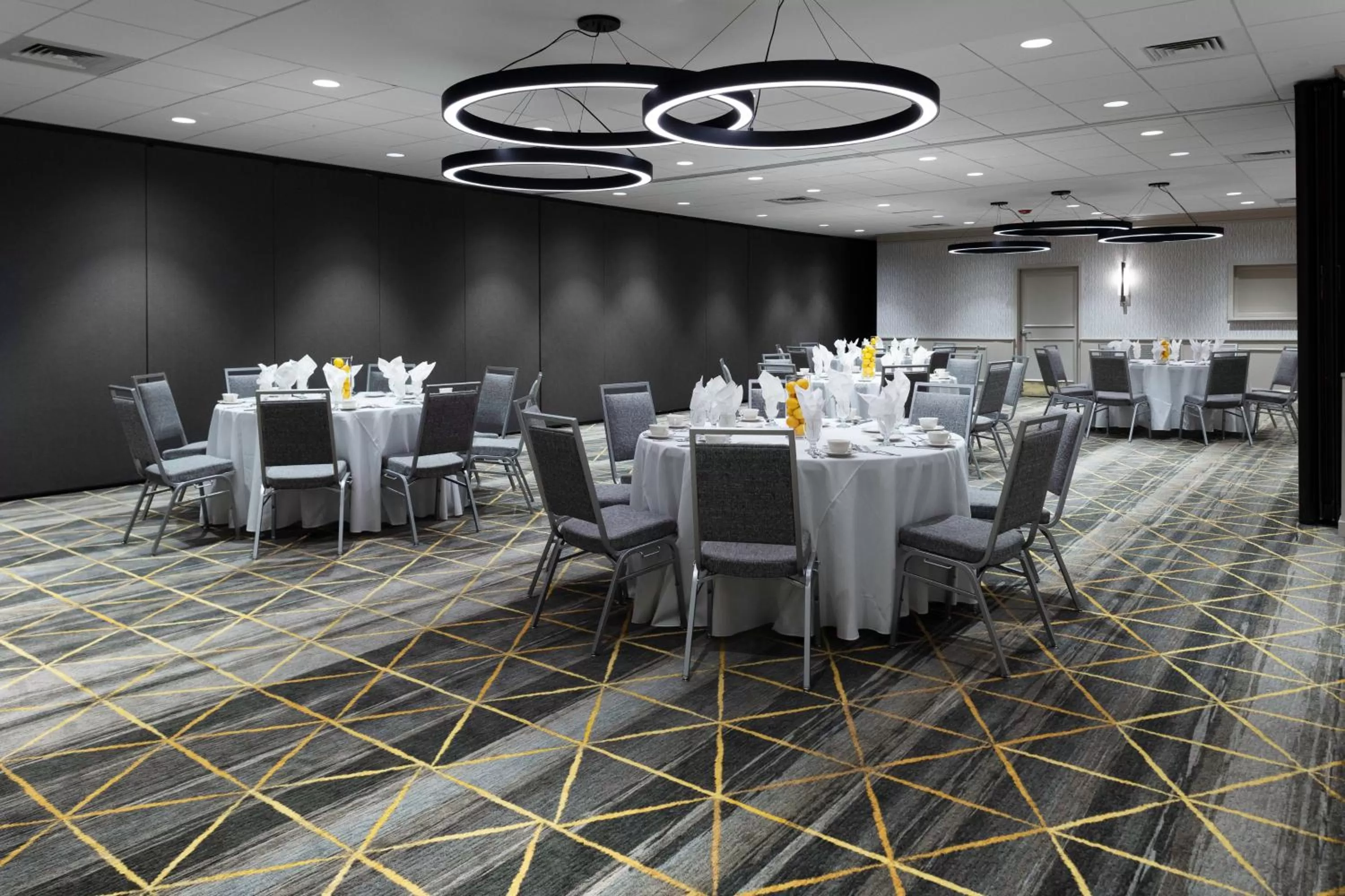 Meeting/conference room in Holiday Inn Boston - Dedham Hotel & Conference Center by IHG