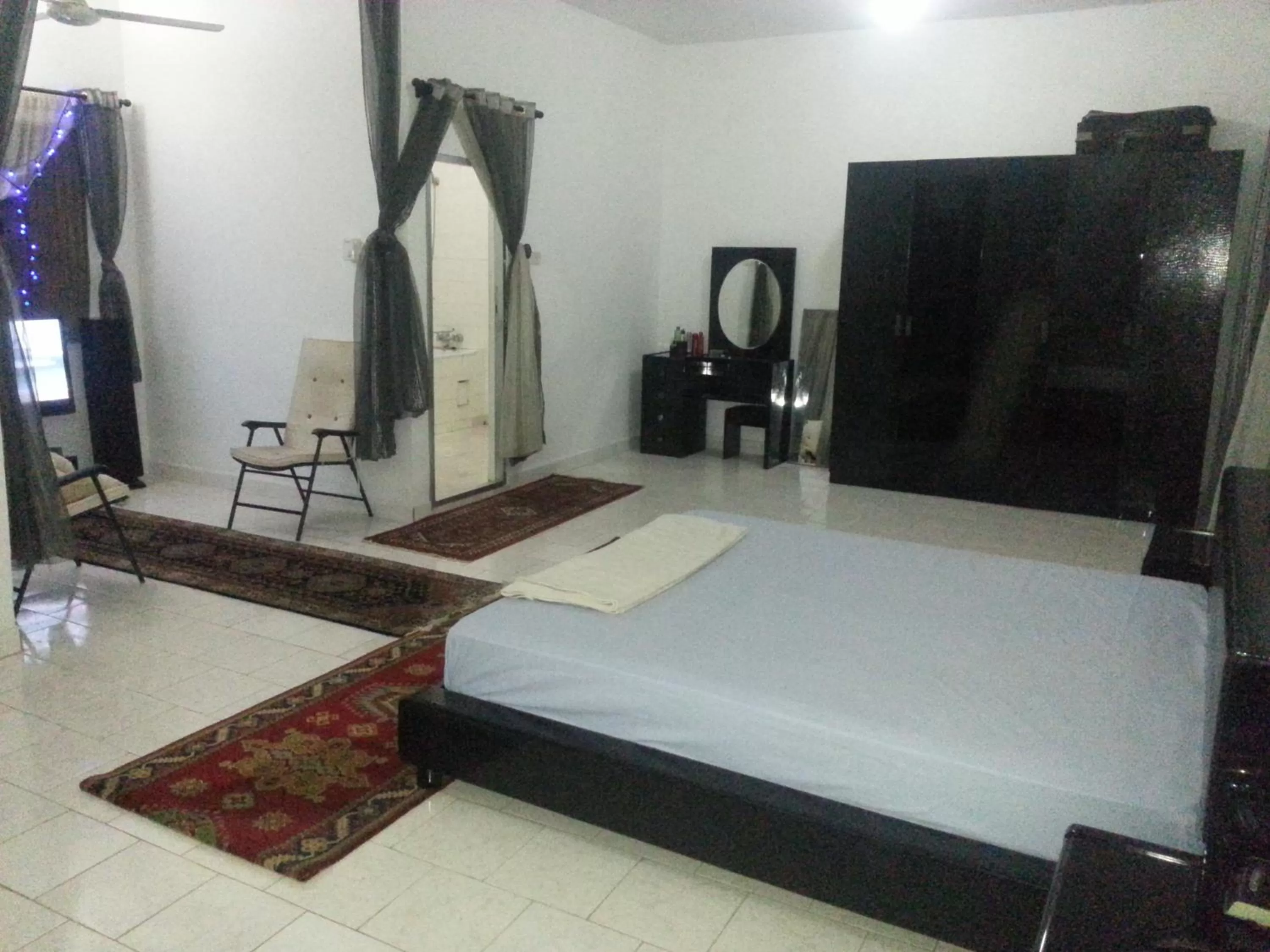 Bed in Woodpecker Resort Hotel