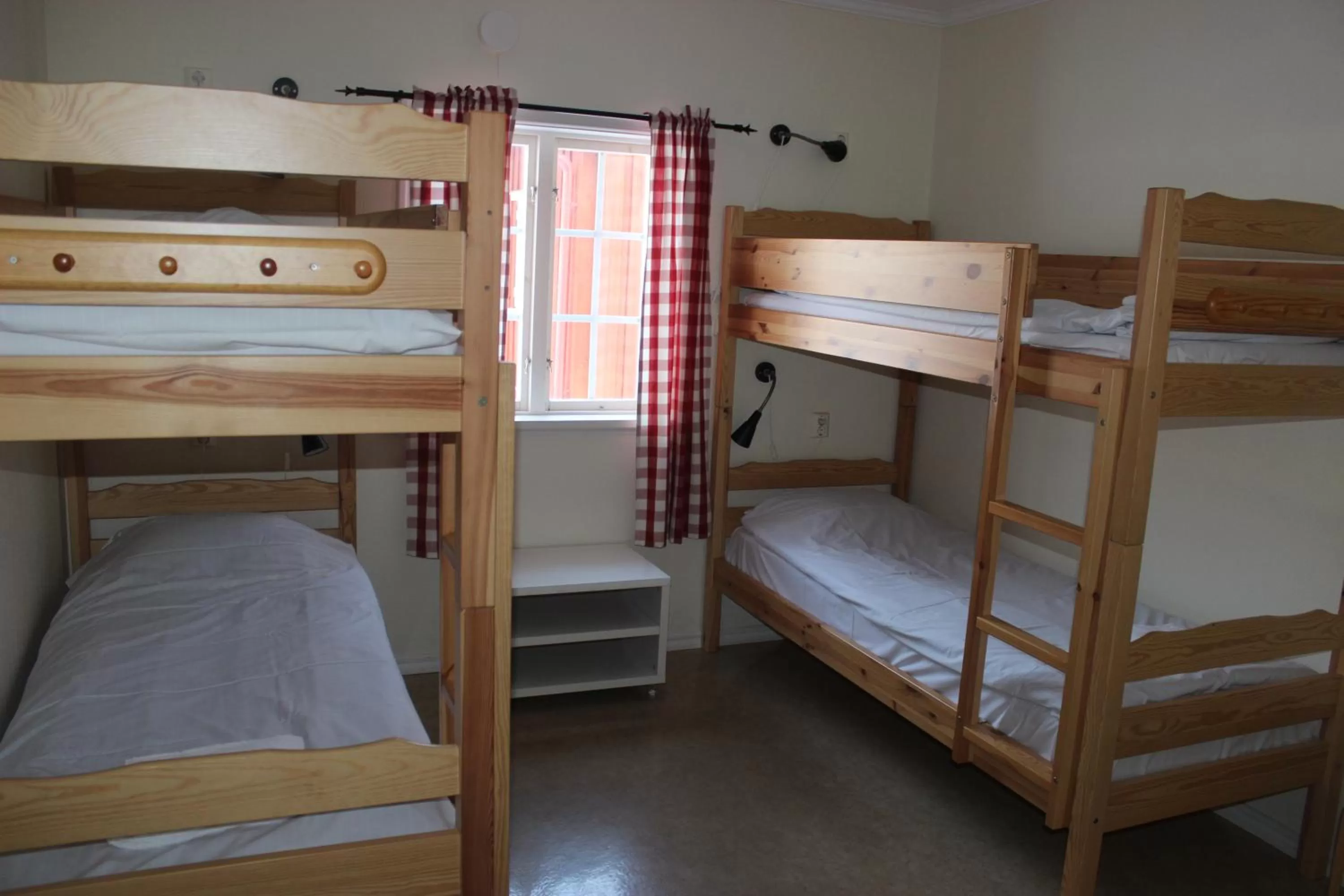 Day, Bunk Bed in Sunne Hembygdsgård B&B