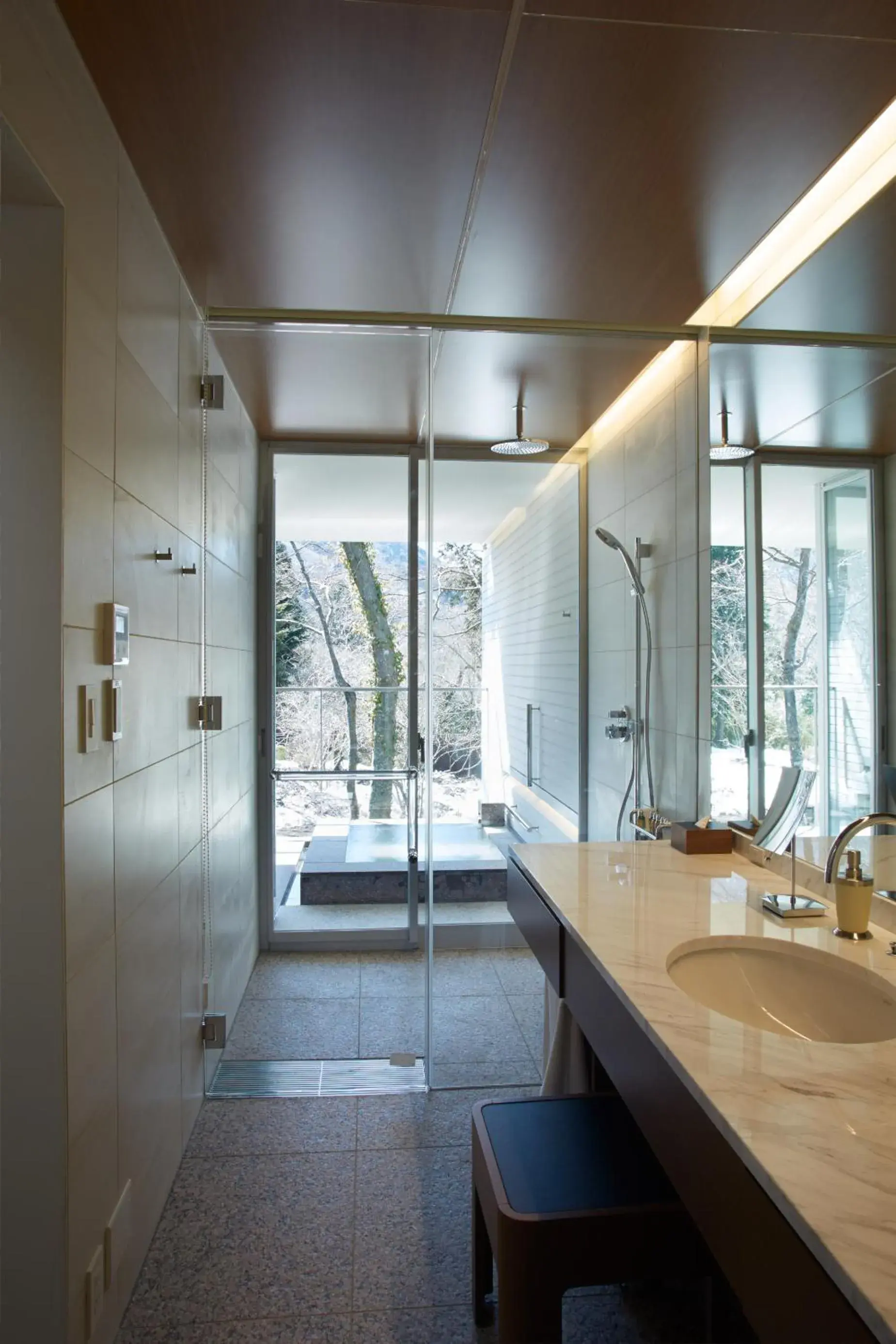 Superior Twin Room with Open Air Bath in Hakone Highland Hotel Superior Twin Room with Open Air Bath in Hakone Highland Hotel