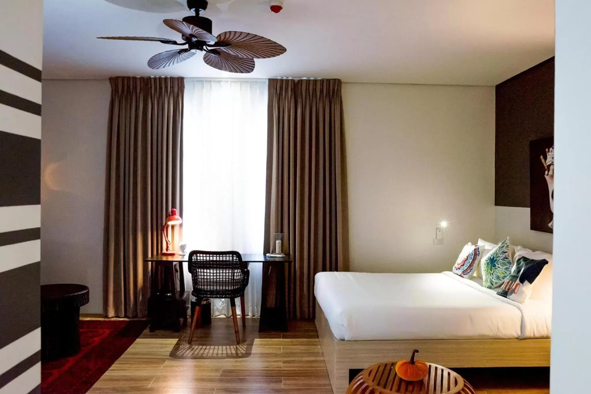 Luxury King in UNWND Boutique Hotel Dumaguete Luxury King in UNWND Boutique Hotel Dumaguete