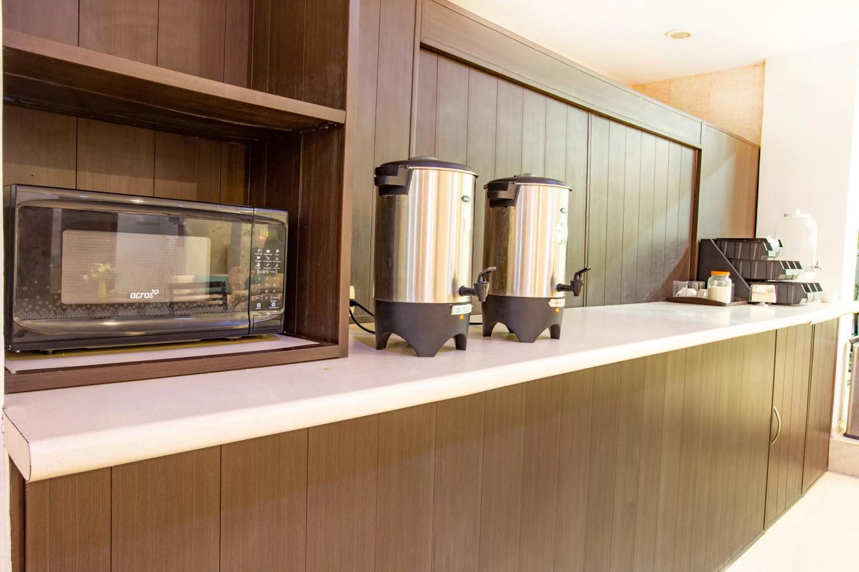 Coffee/tea facilities in Caribe Princess