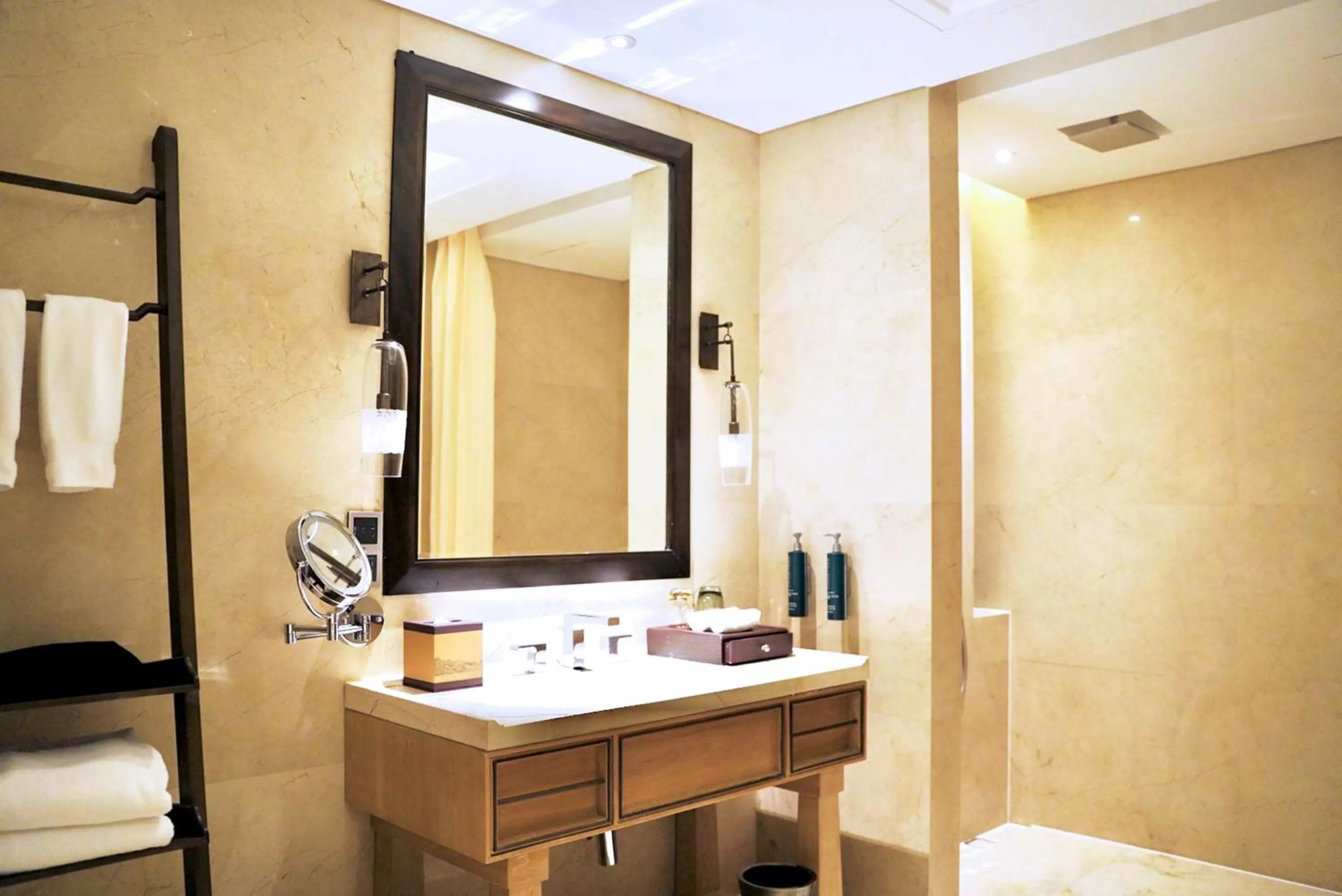 Toilet in Hilton Dali Resort & Spa