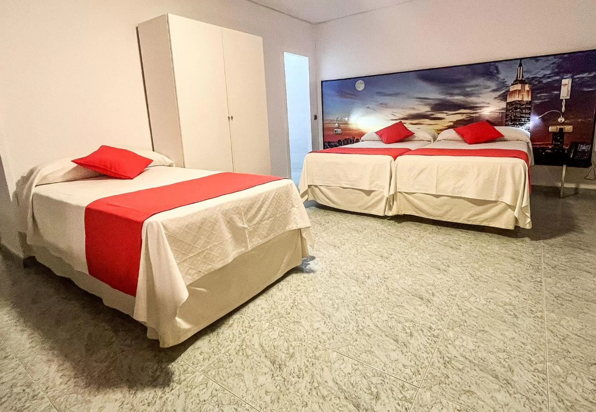 Photo of the whole room, Bed in Hacienda Guadalquivir