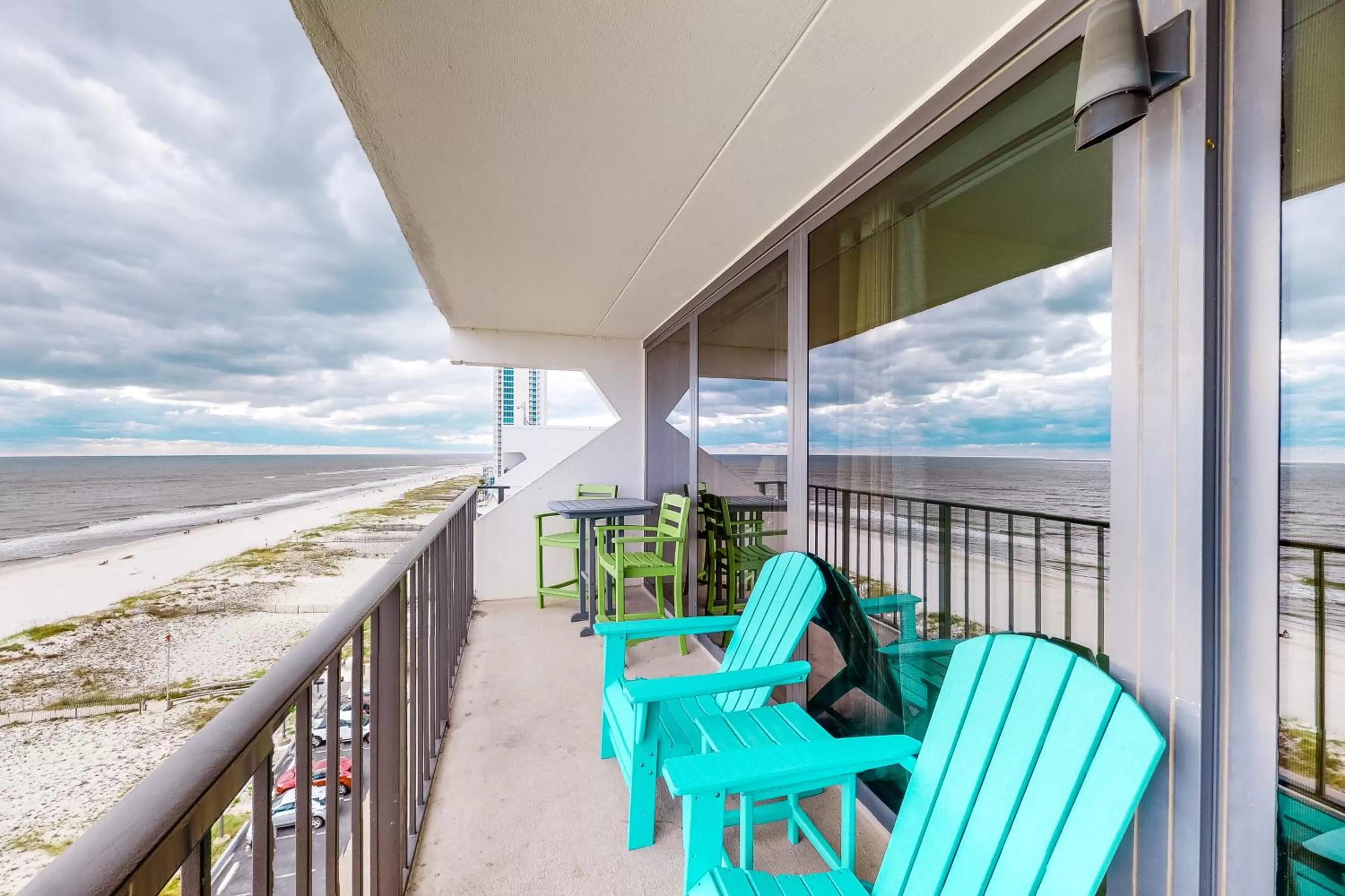 Two Bedroom Apartment  in Island Winds East 809