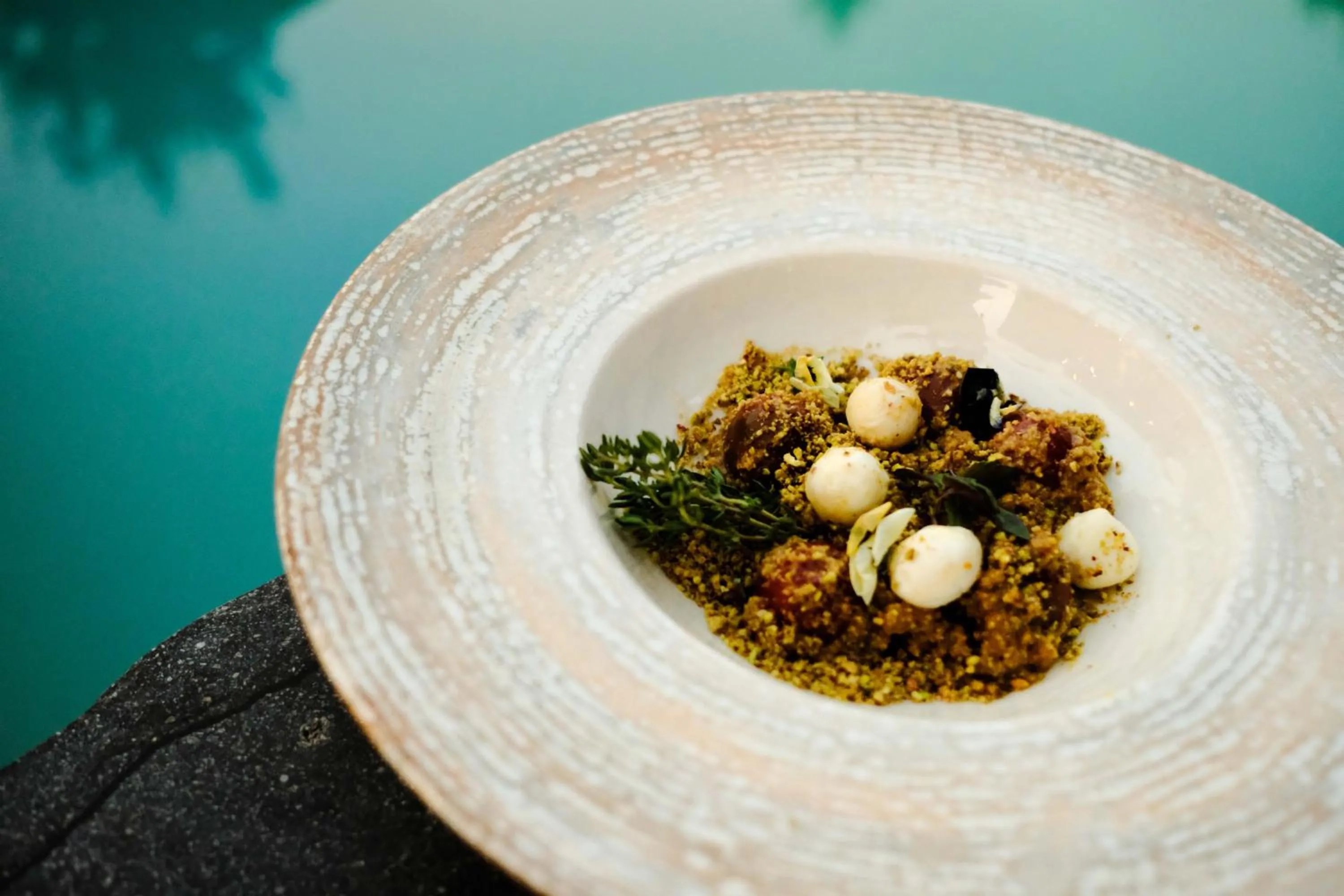 Restaurant/places to eat in Anthemion Suites and Villas