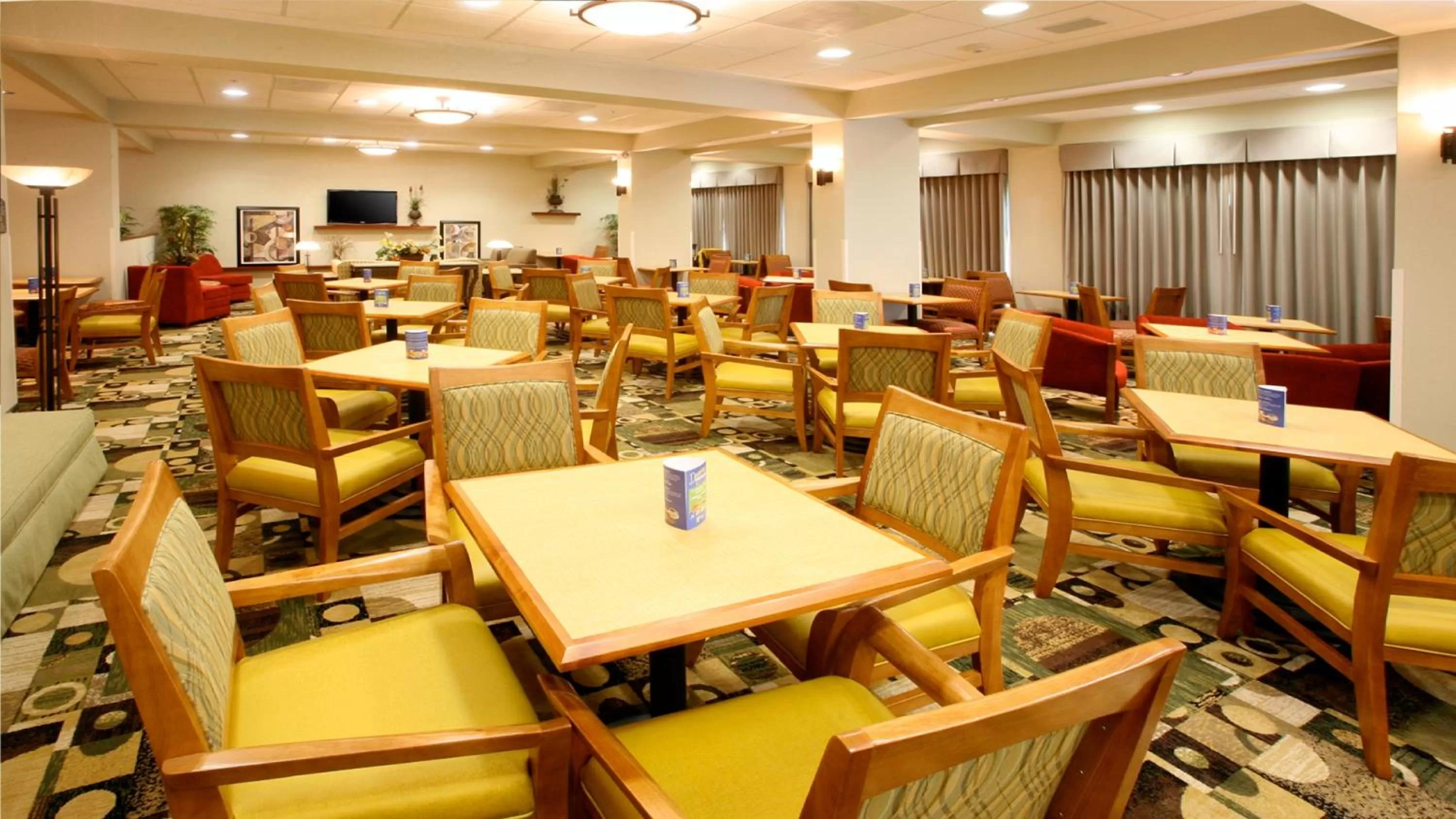 Breakfast in Holiday Inn Express & Suites Monterrey Aeropuerto by IHG