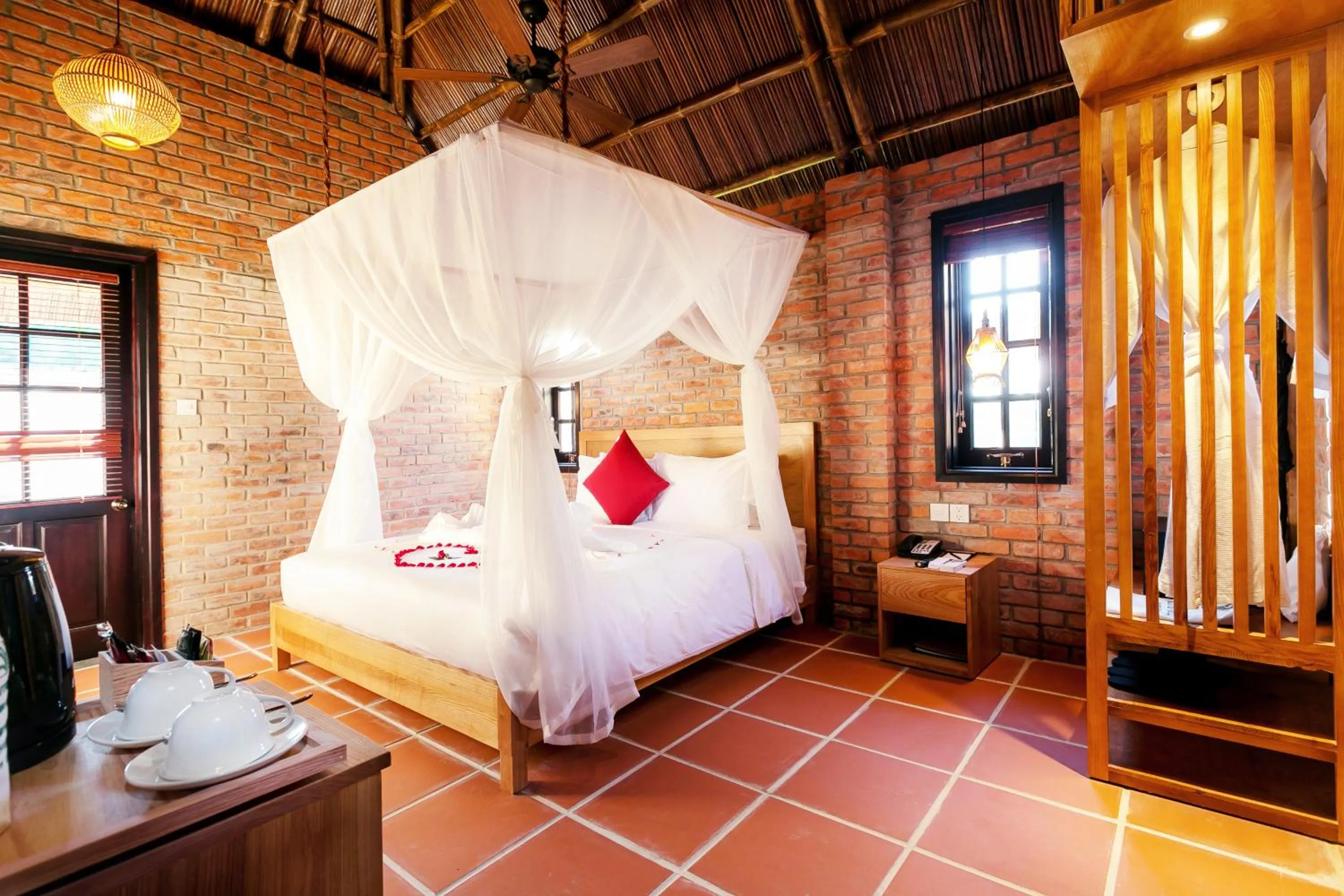 Bed in ENSO Retreat Hoi An - Rediscovery & Serenity