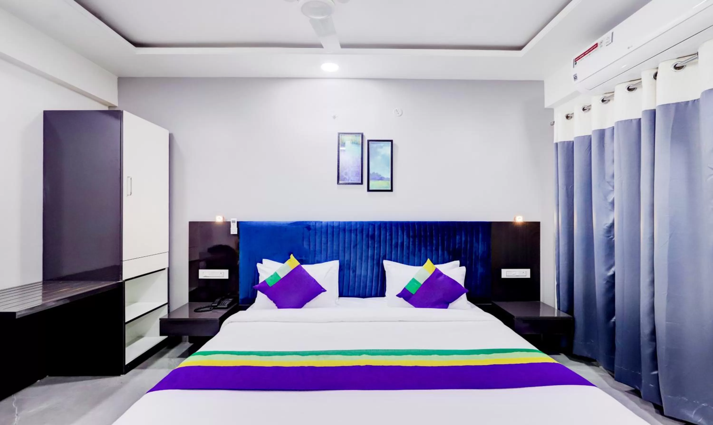 Bed in Treebo Trend Finesta Suites Wardha Road