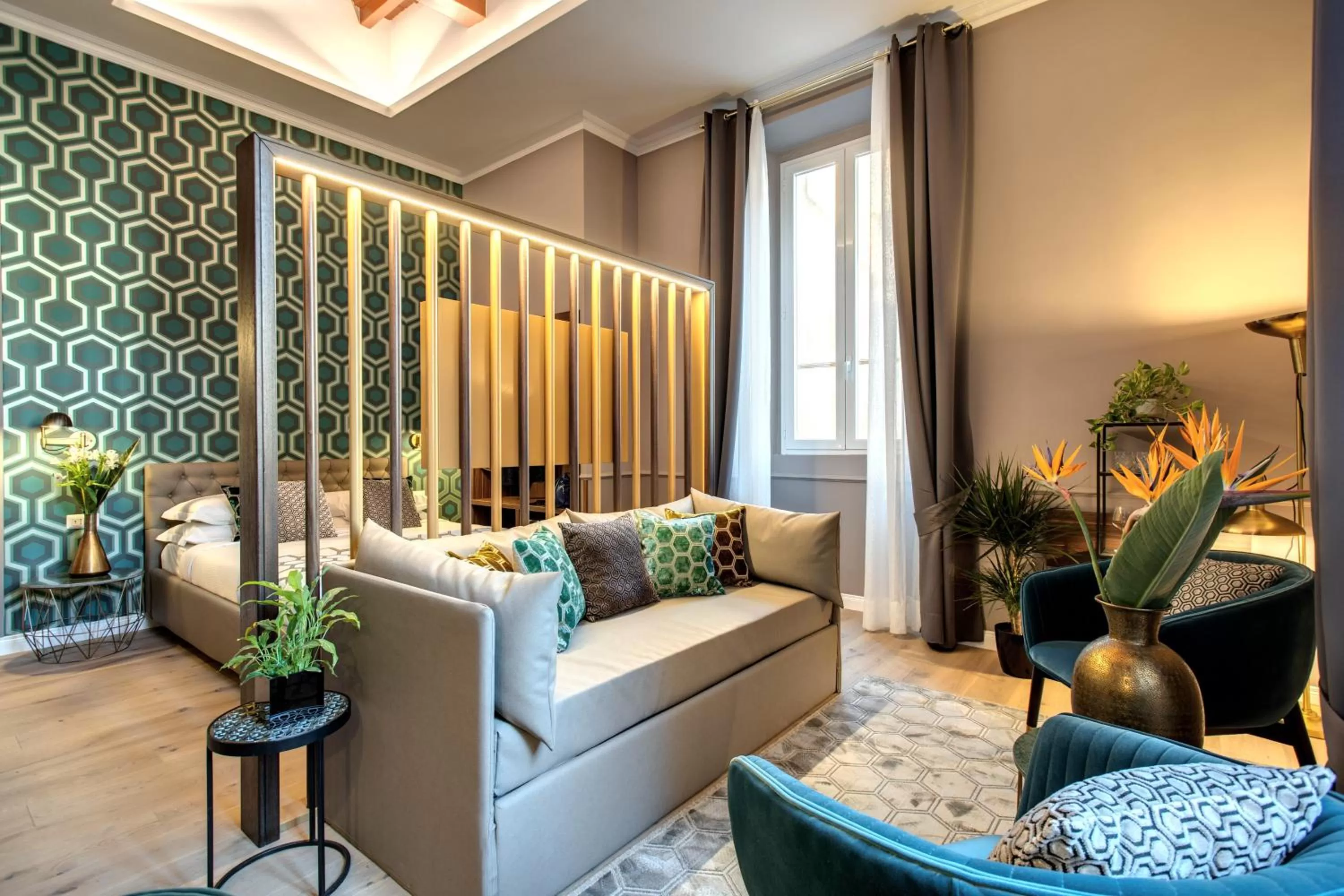 Bed in Tree Charme Parliament Boutique Hotel