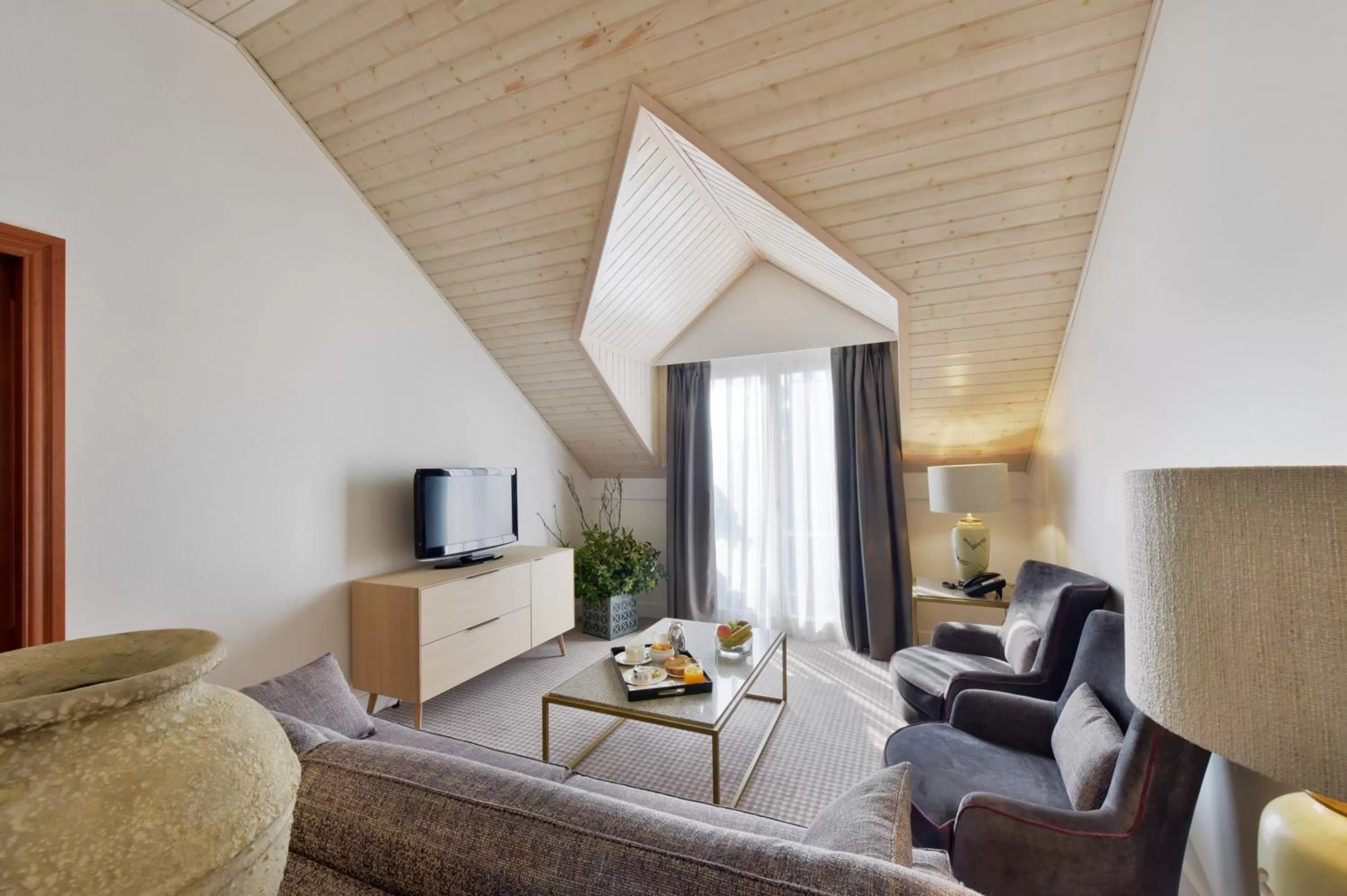 Bedroom in Hotel La Barcarolle