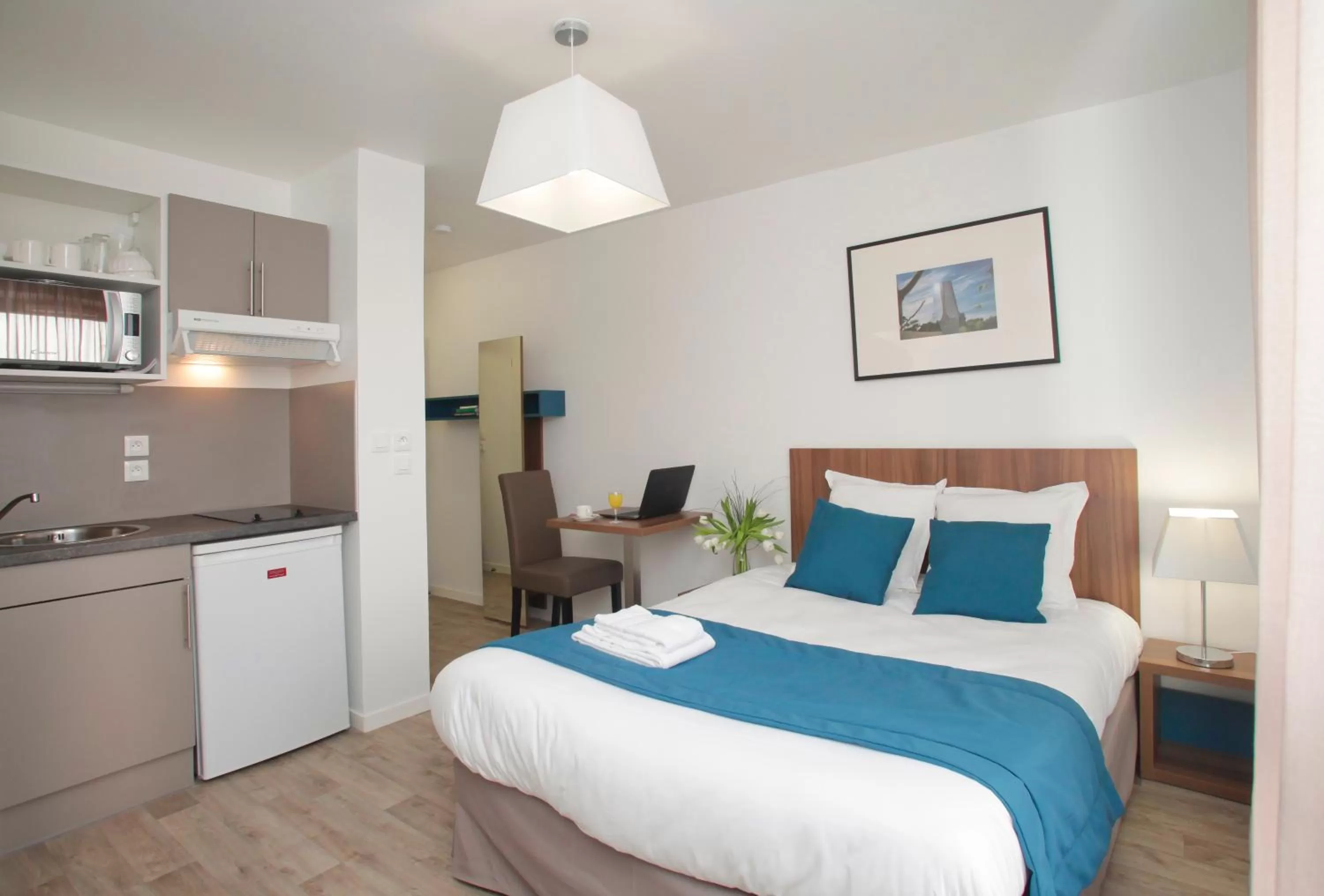 Photo of the whole room in Appart Hotel Odalys City Amiens Blamont