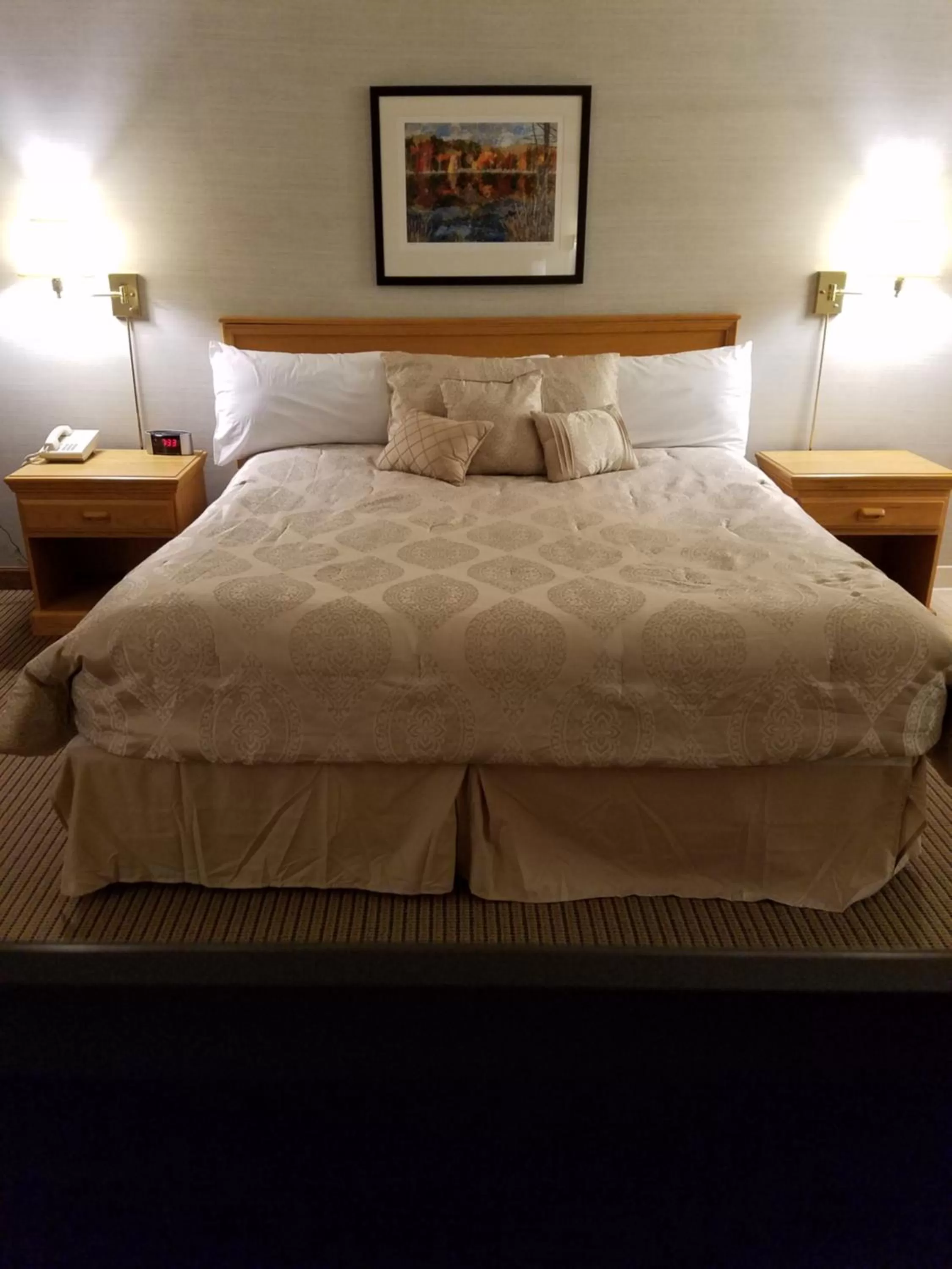 Bedroom, Bed in All Seasons Resort