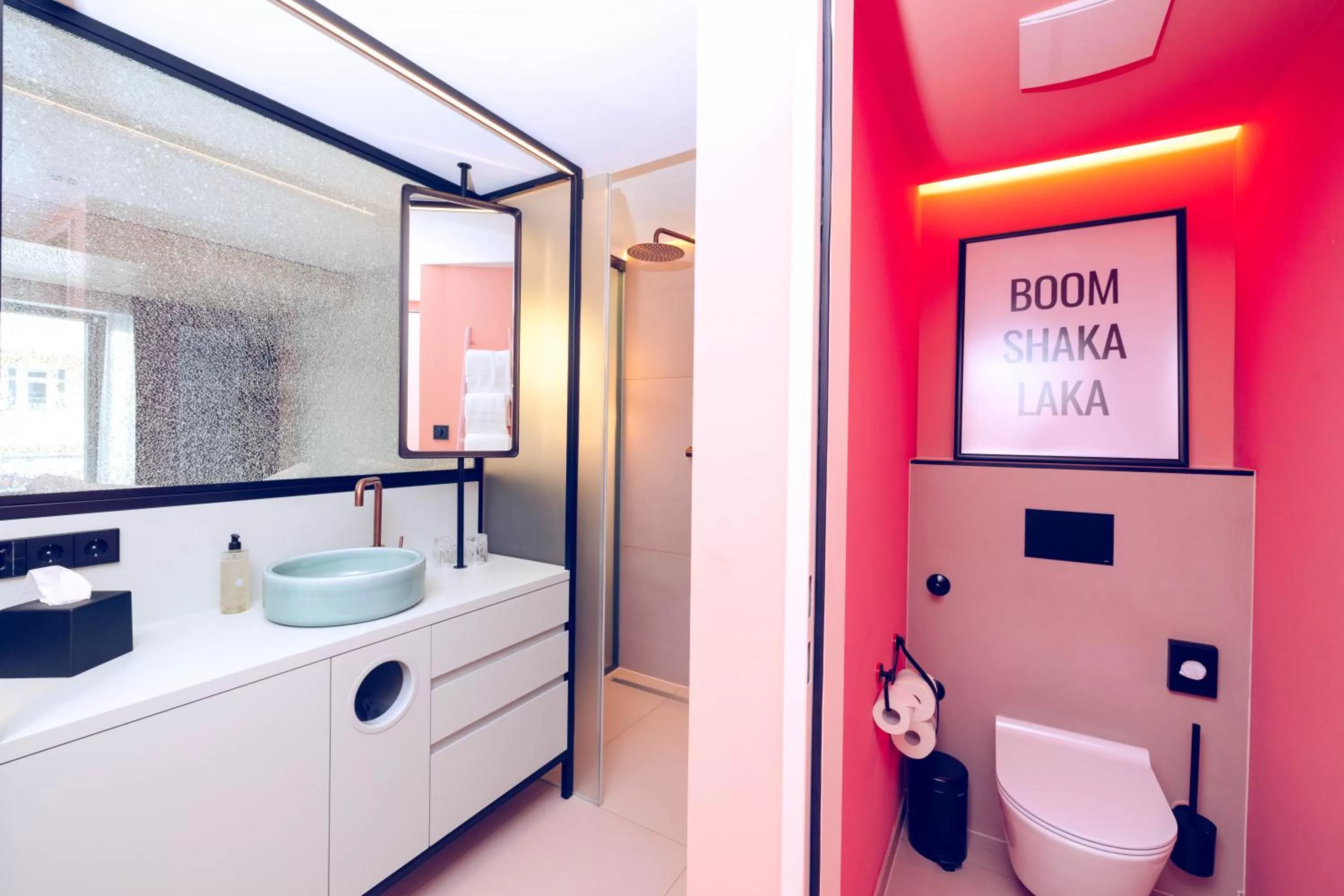 Bathroom in The Flamingo