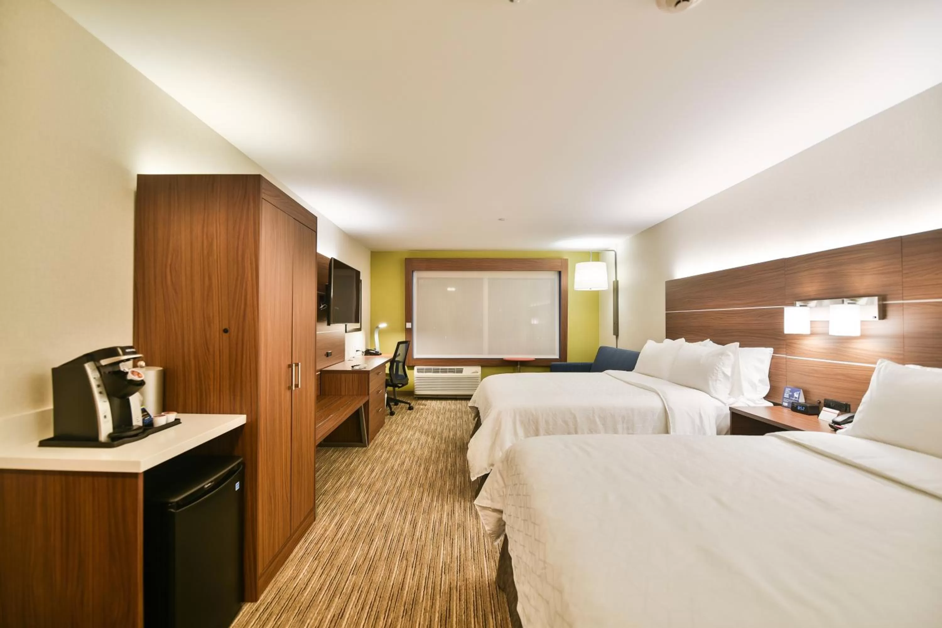 Photo of the whole room, Bed in Holiday Inn Express & Suites Lehi - Thanksgiving Point by IHG