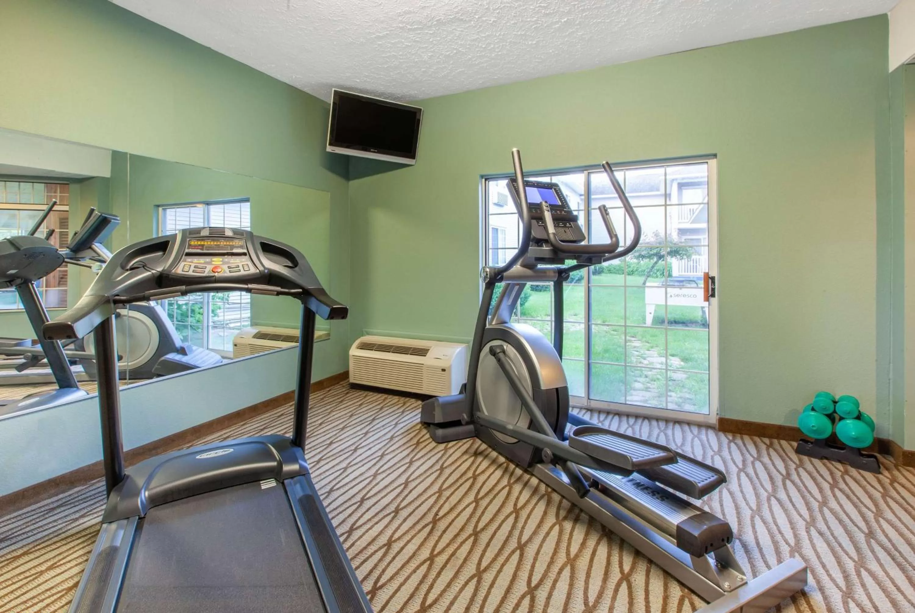 Fitness centre/facilities in Days Inn by Wyndham Petoskey
